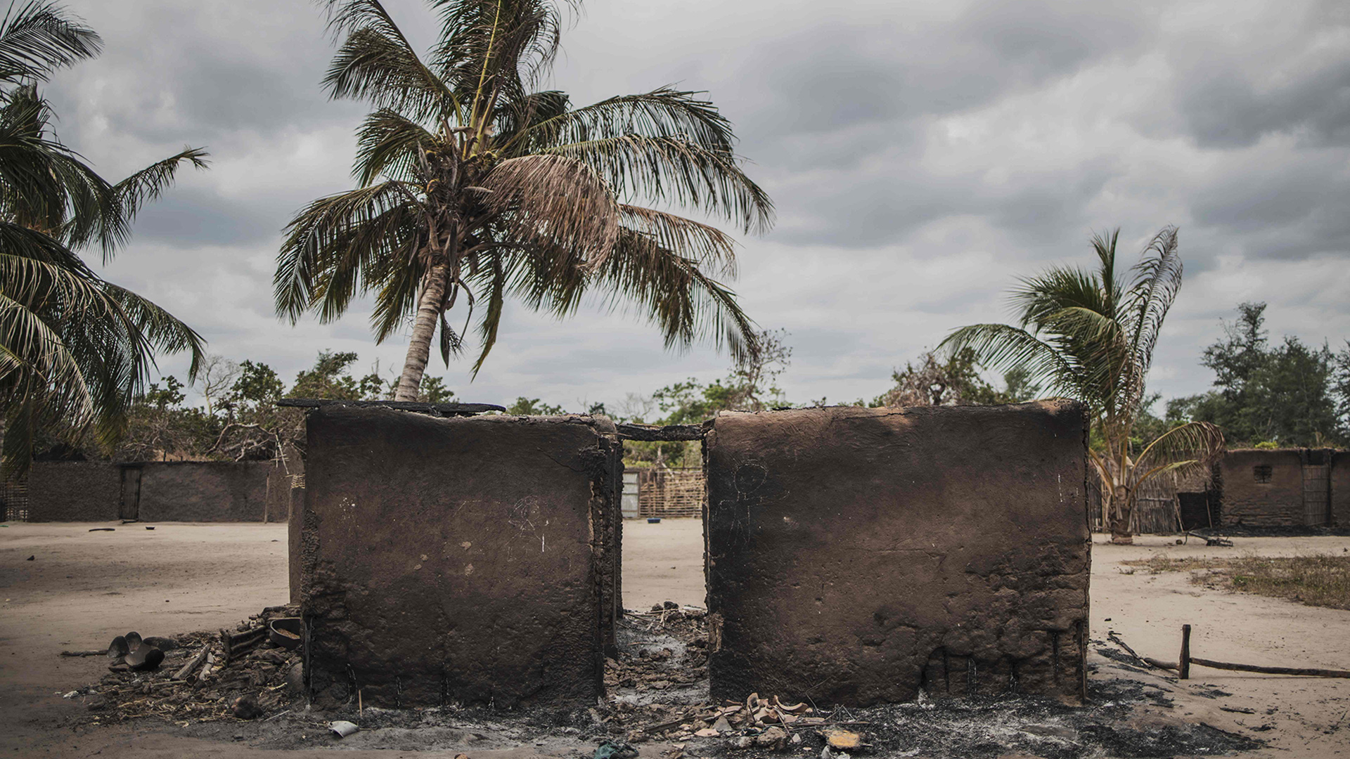 Zerstörtes Haus in dem Dorf Aldeia da Paz außerhalb von Macomia, Mosambik/Archivbild | AFP