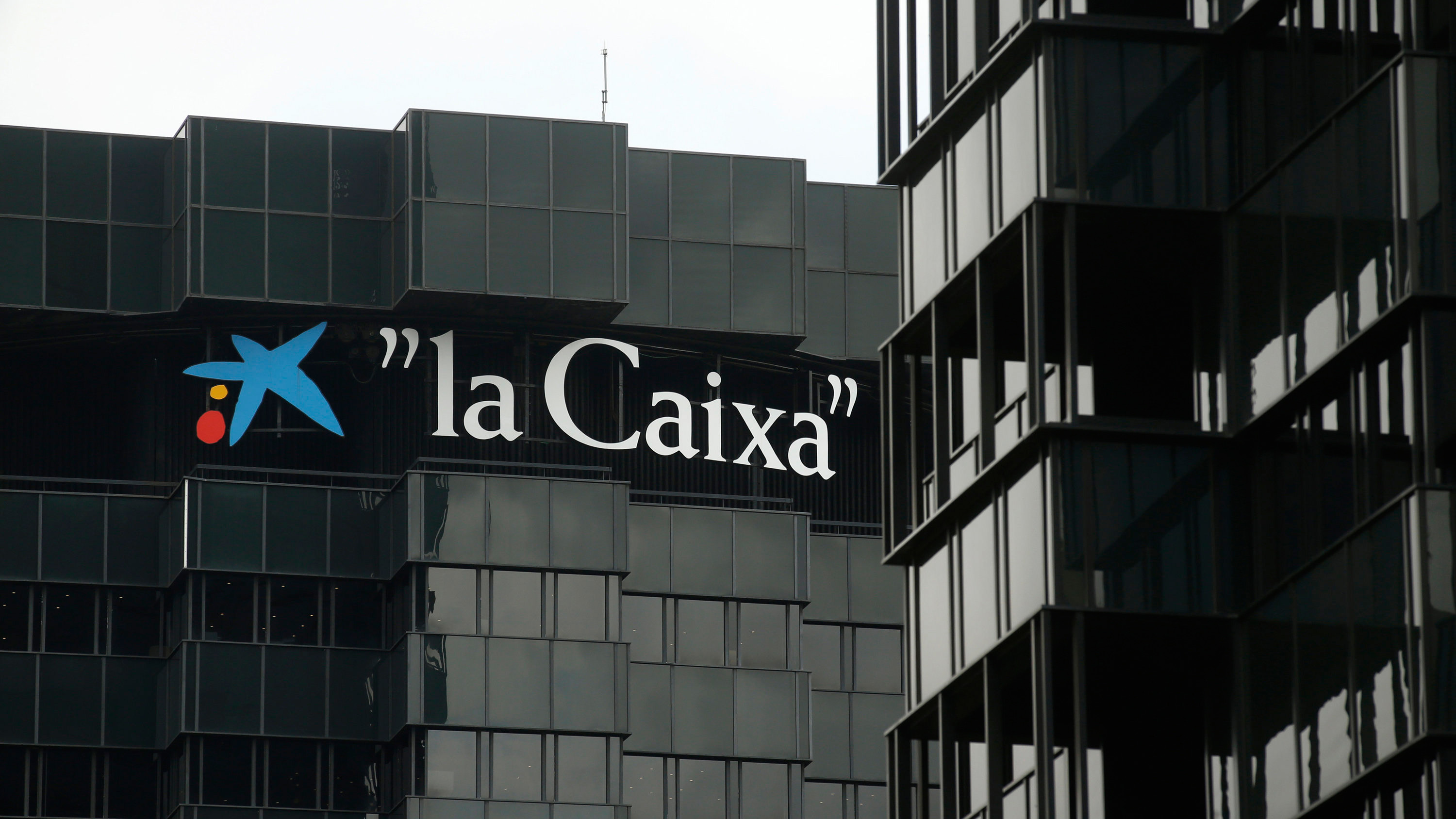 Hauptsitz der Bank La Caixa in Barcelona | AP