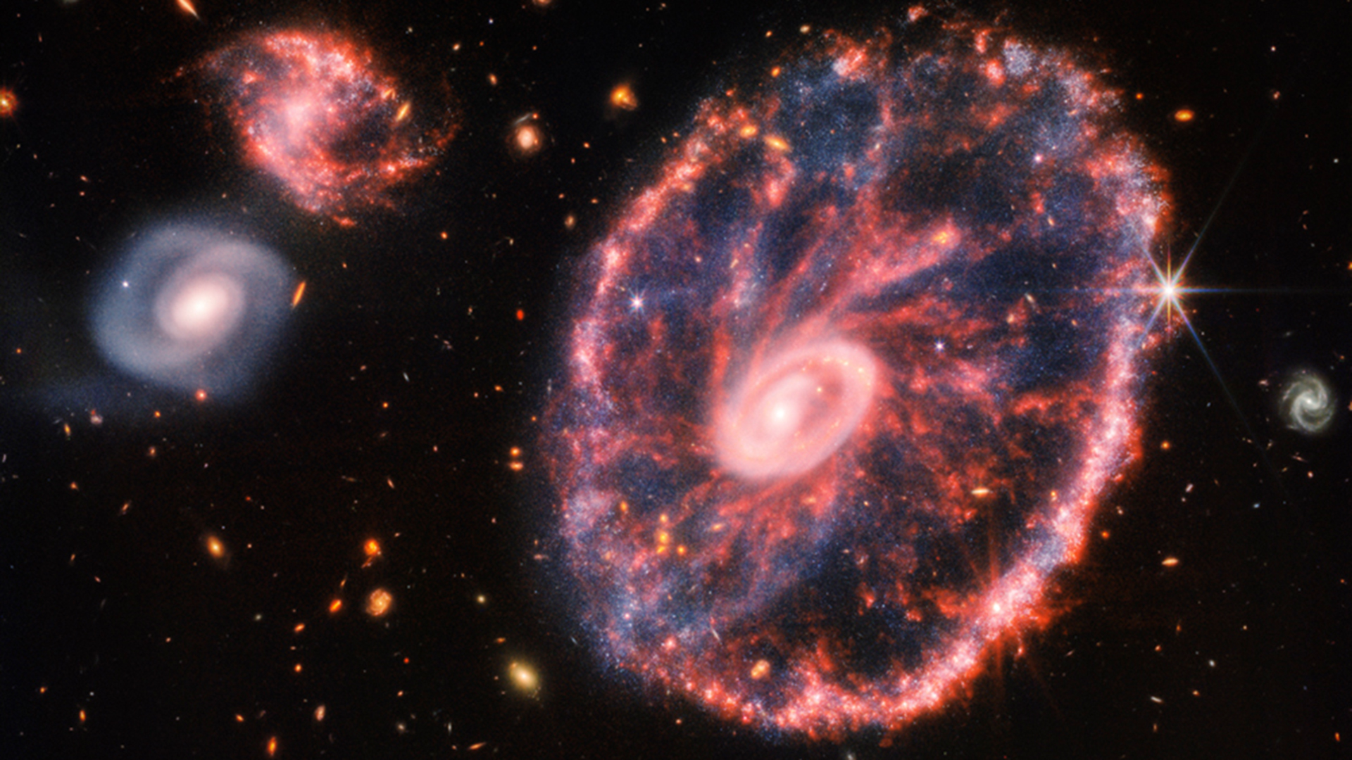 Kreisförmige Galaxie mit einem äußeren Rand | AP