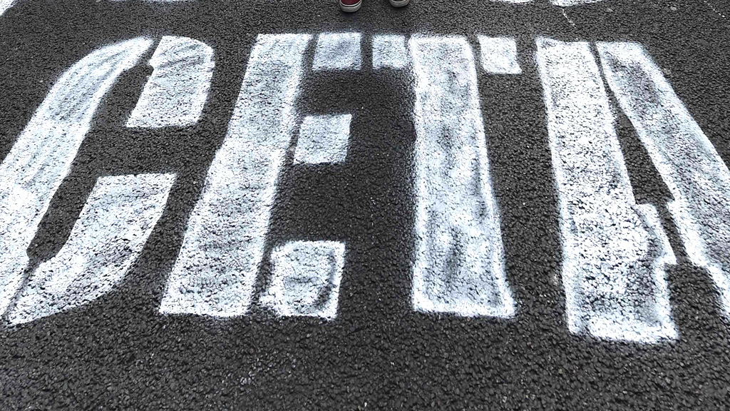 CETA-Schriftzug auf einer Straße | AFP
