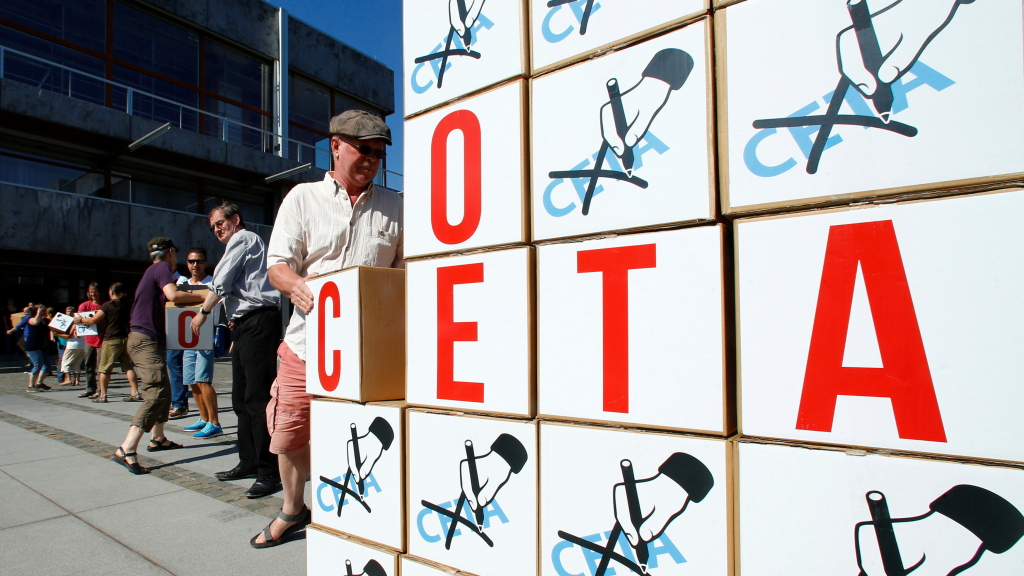 CETA-Gegner reichen Verfassungsbeschwerde ein | null