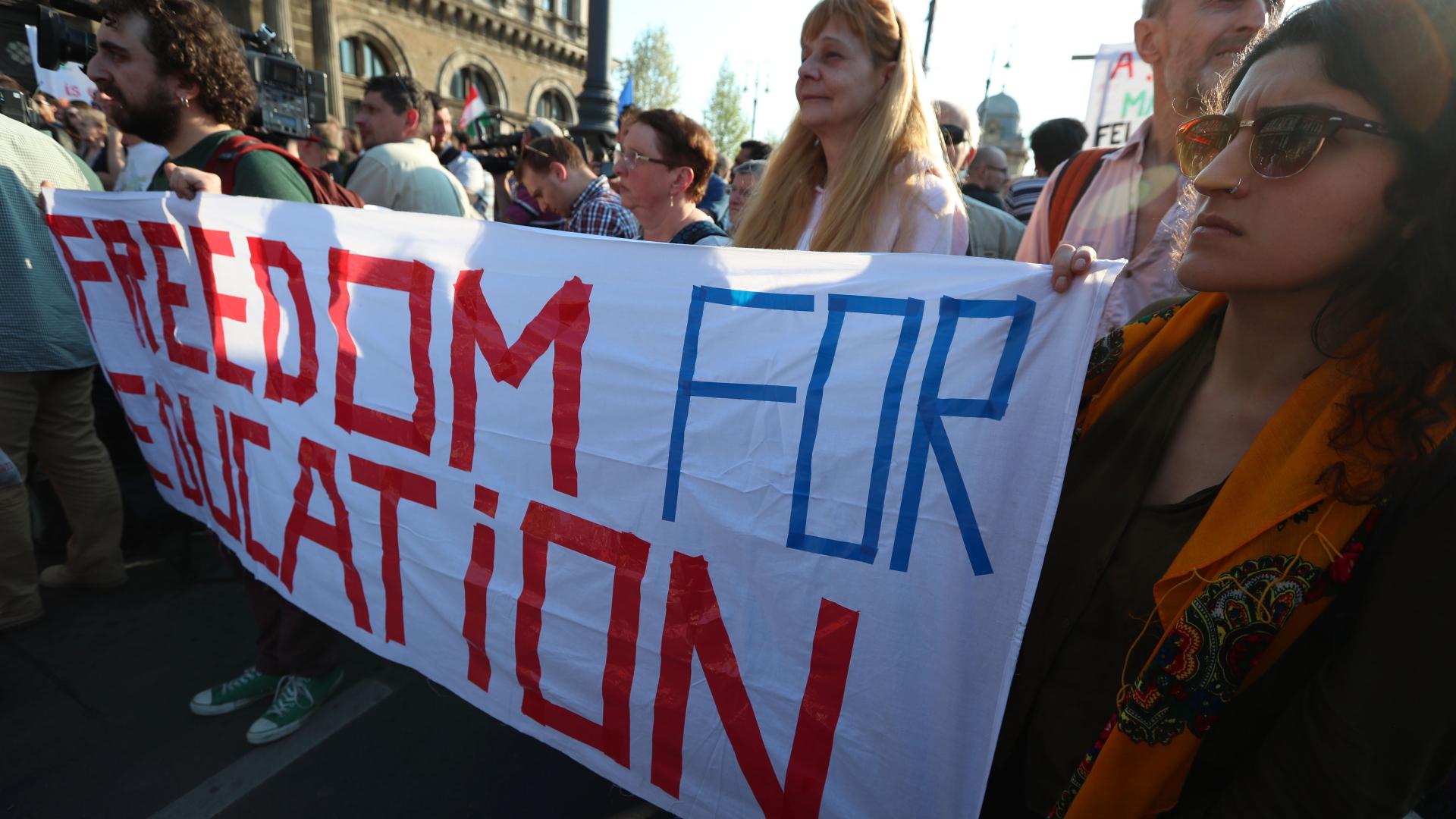 Protest gegen die Schließung der CEU in Budapest