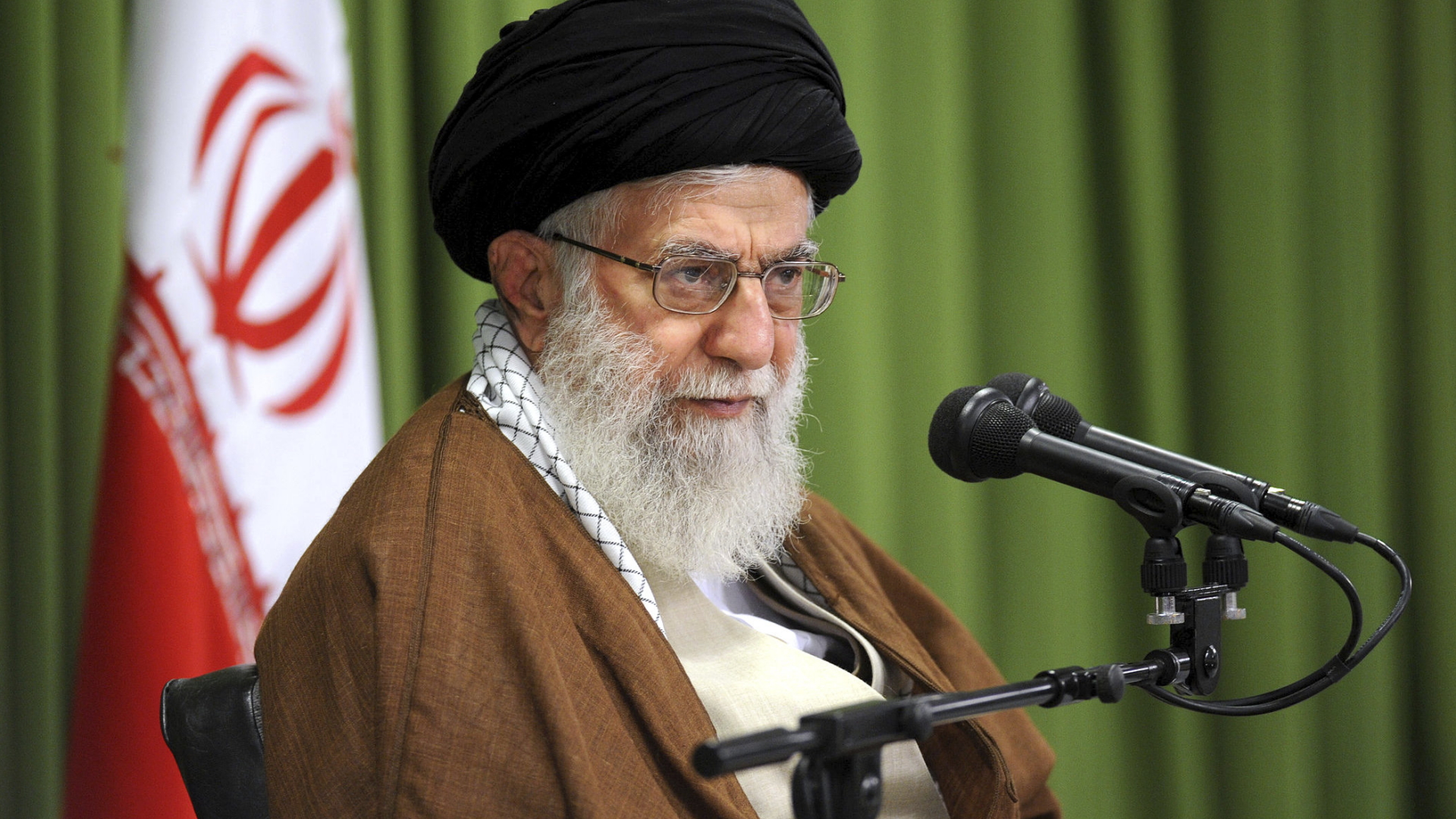 Ayatollah Ali Chamenei  | dpa