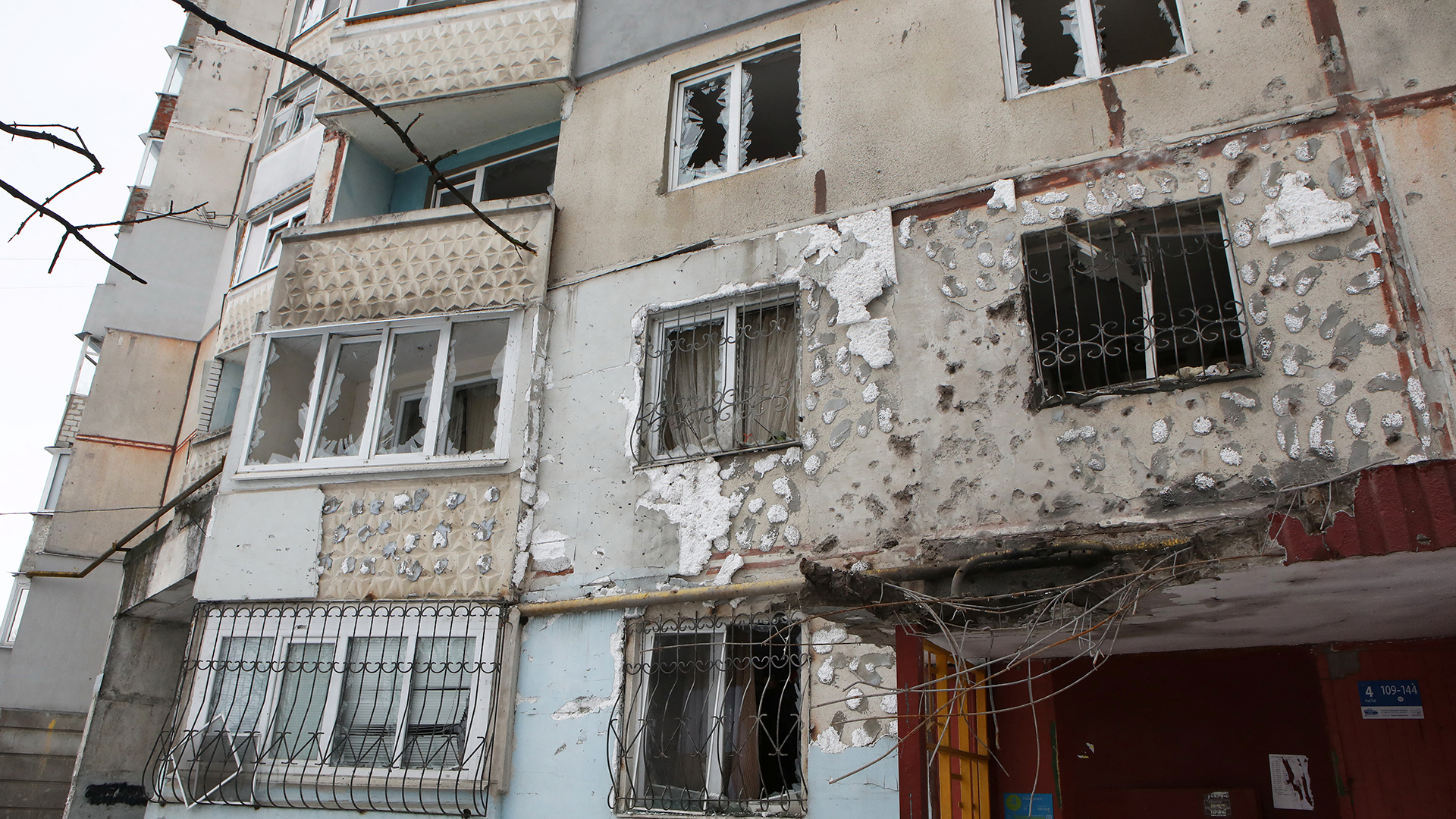 Ein zerstörtes Haus in Charkiw | REUTERS