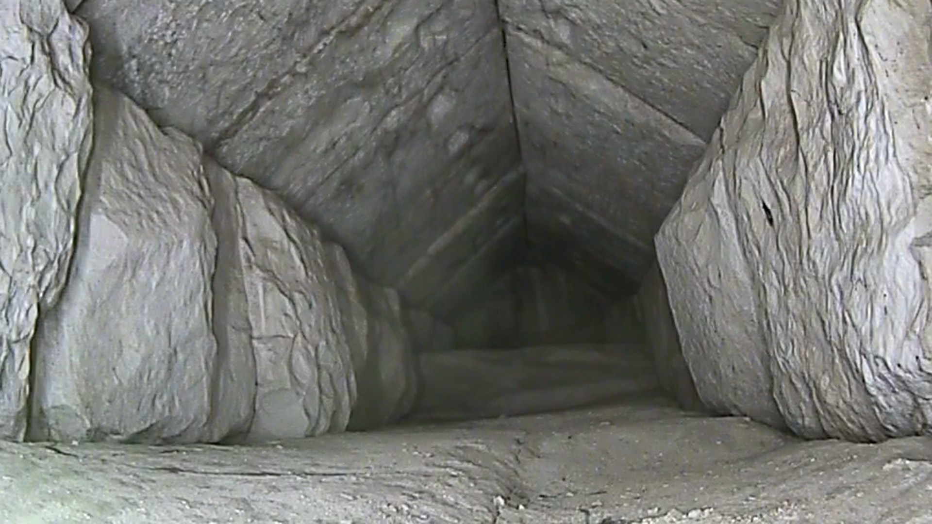 Blick in einen Tunnel der Cheops-Pyramide. | ScanPyramids