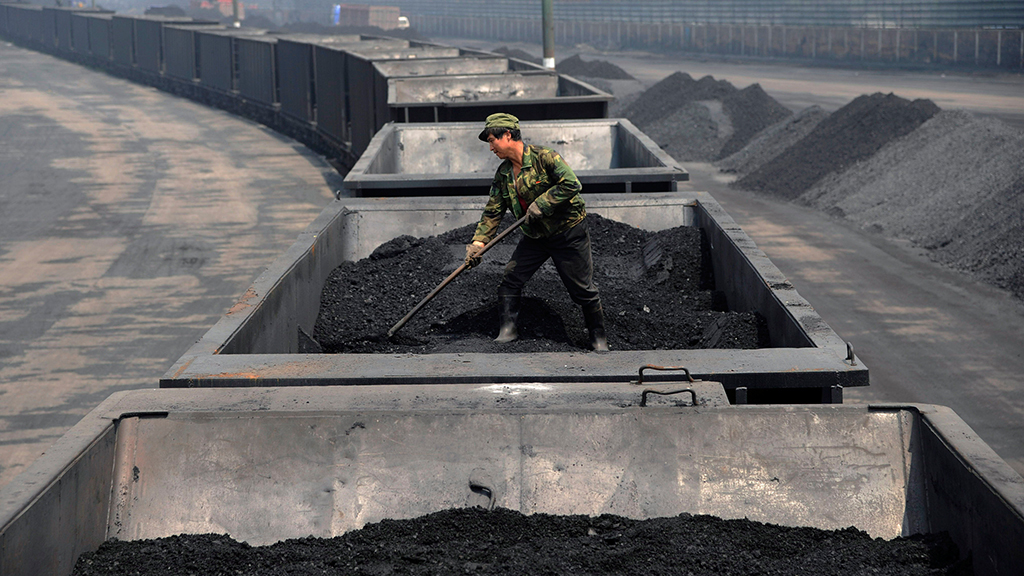 Das Verfeuern von Kohle ist die Hauptursache für die enormen Emissionen in China. | AP