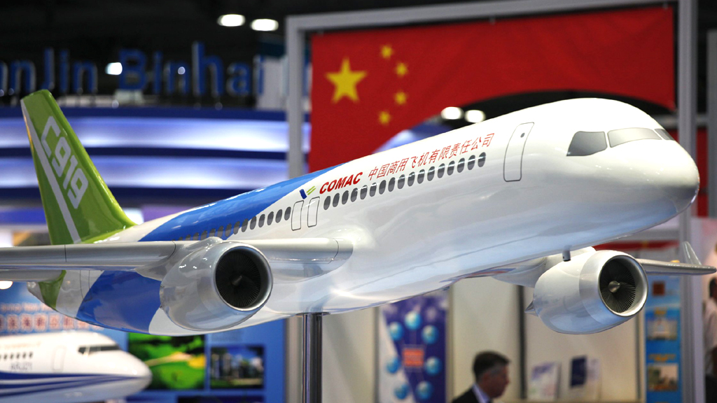 Modell des chinesischen Passagierflugzeugs C919