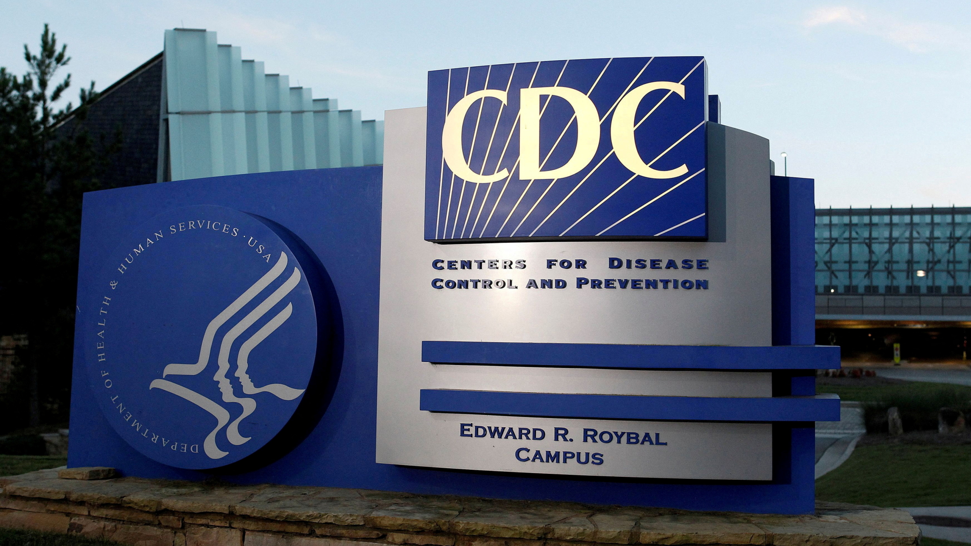 Das Schild vor dem CDC-Hauptsitz in Atlanta, US-Bundesstaat Georgia | REUTERS