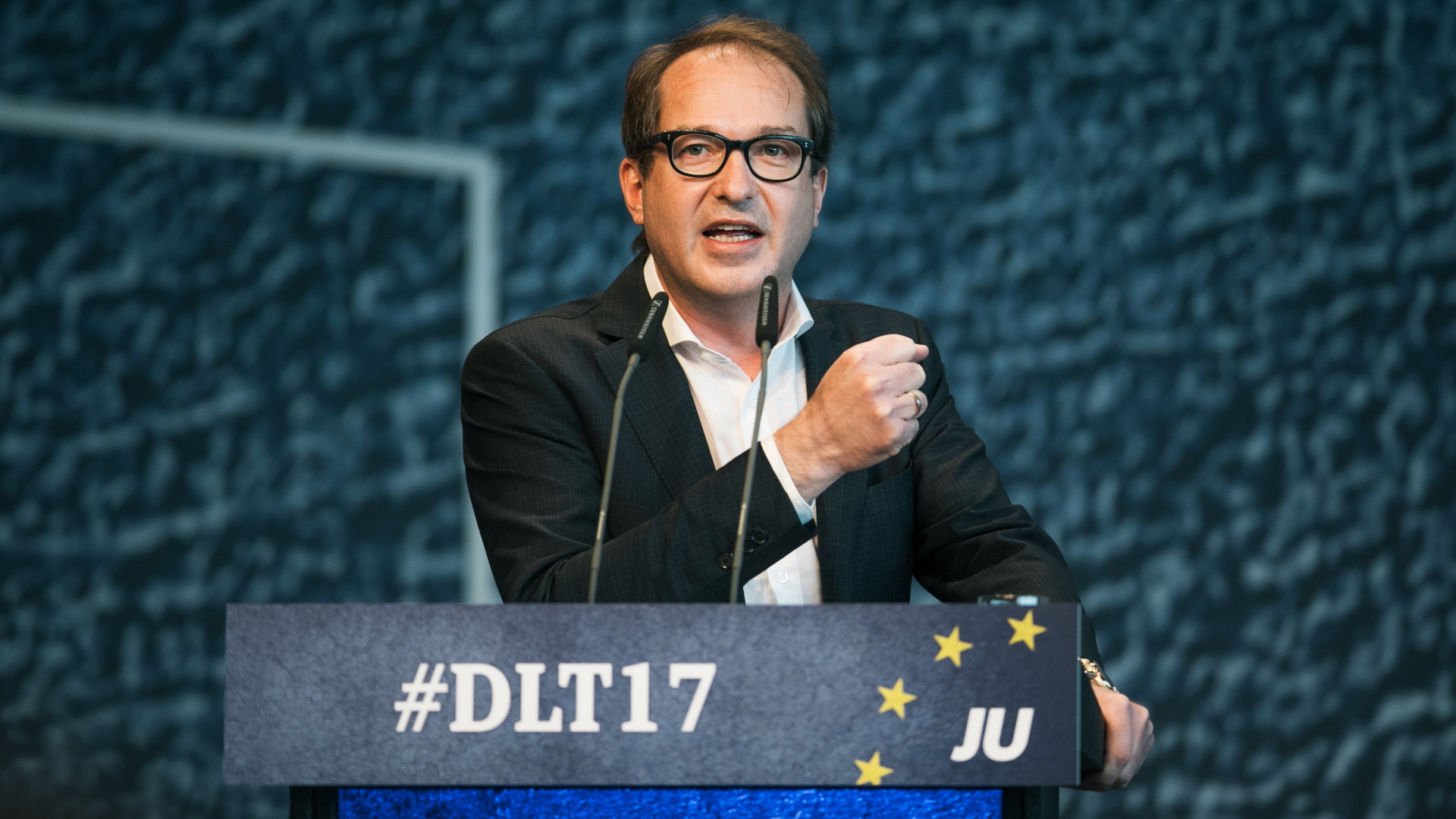 Bundesverkehrsminister Alexander Dobrindt | dpa