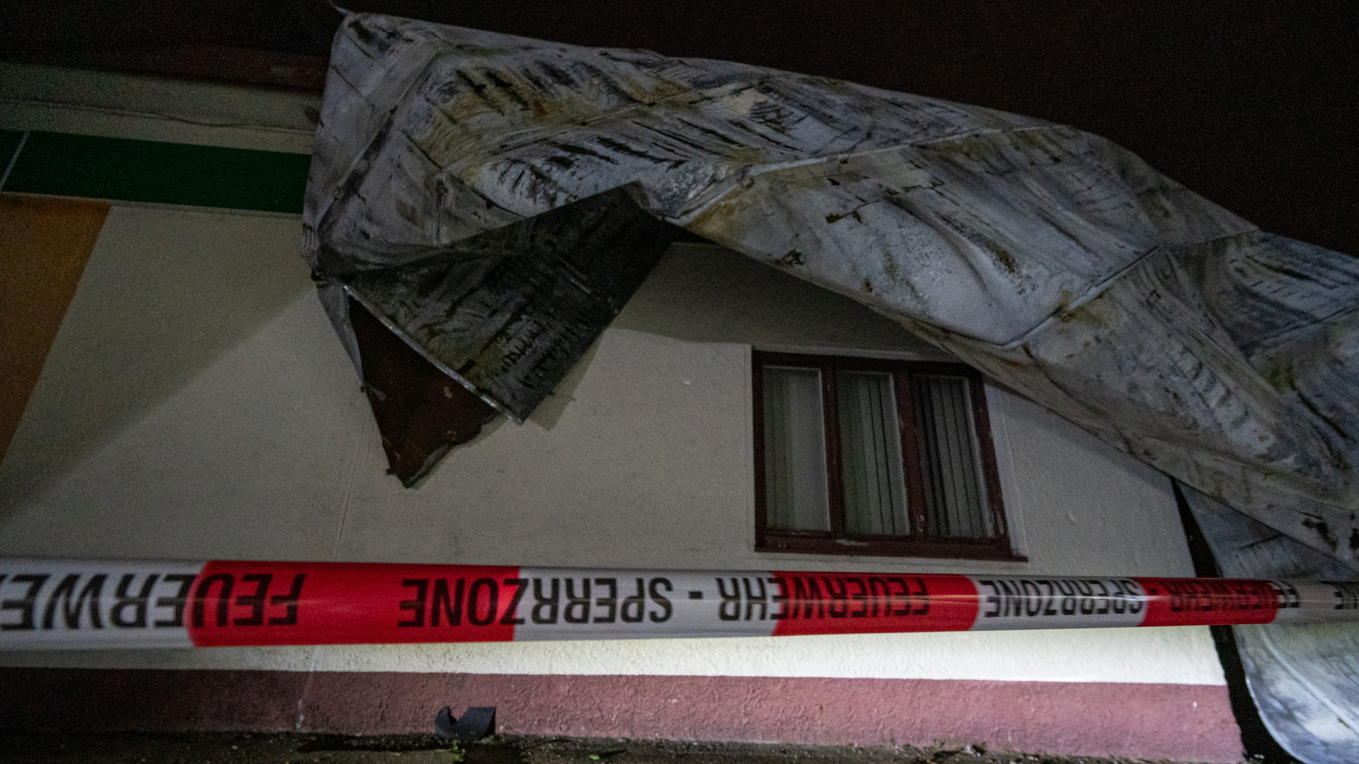Abgedecktes Dach in Freising | dpa