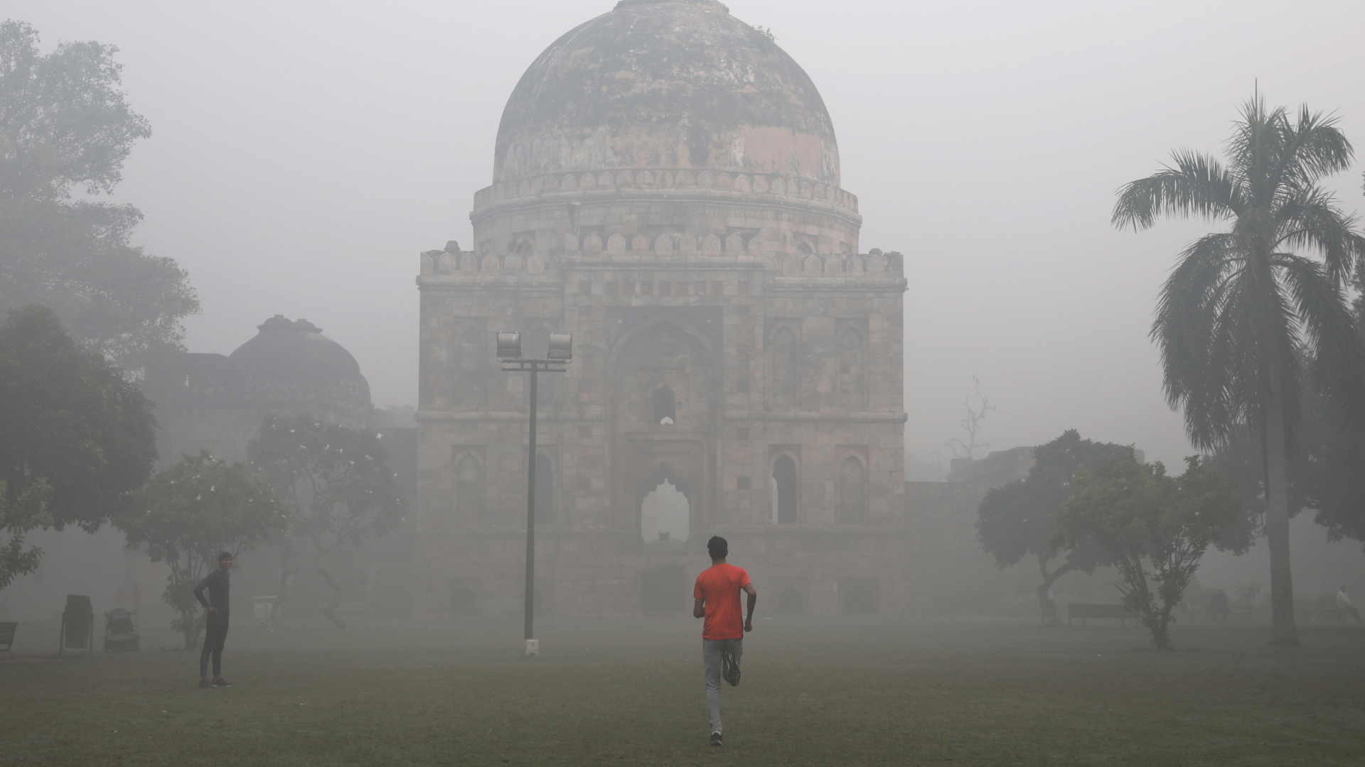 Jogger bei Smog in einem Park in Neu-Delhi | EPA