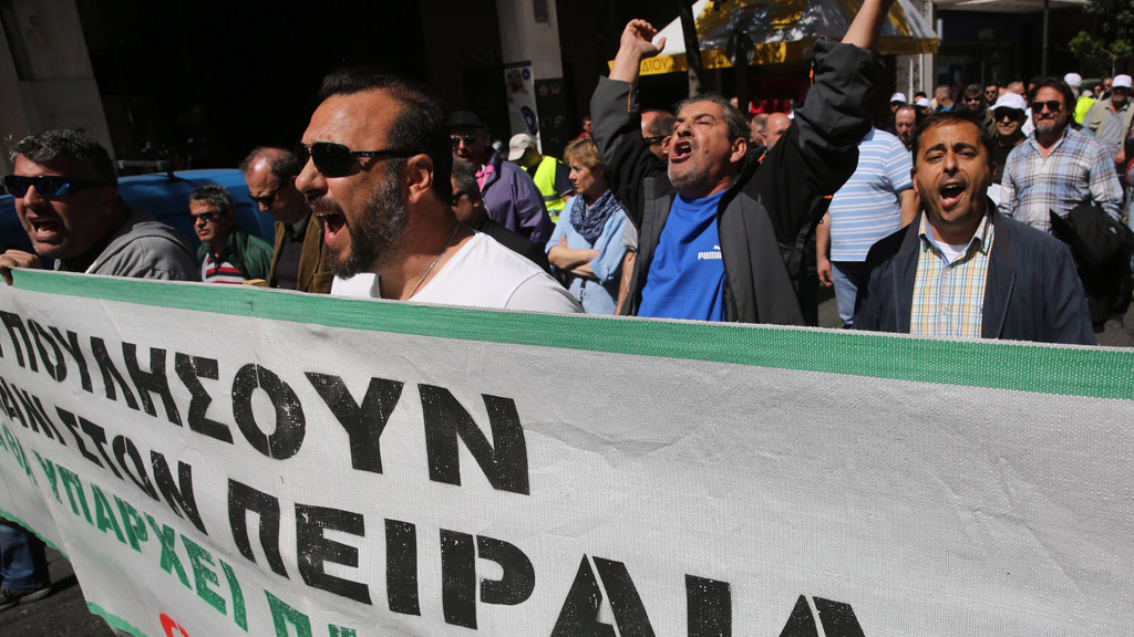 Demonstration im April in Athen gegen den Verkauf des Hafens von Piräus