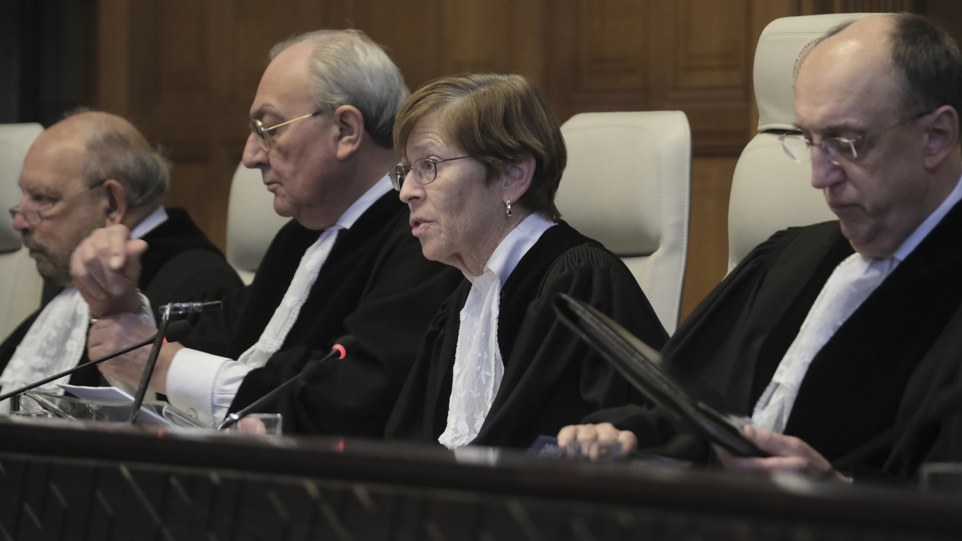 Joan Donoghue, Vorsitzende Richterin des internationalen Gerichtshofs, spricht während einer Sitzung des Internationalen Gerichtshofs.