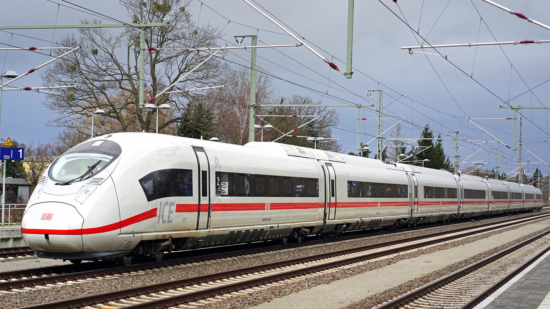 Ein Zug des Typs ICE 3neo der Deutschen Bahn | Deutsche Bahn AG