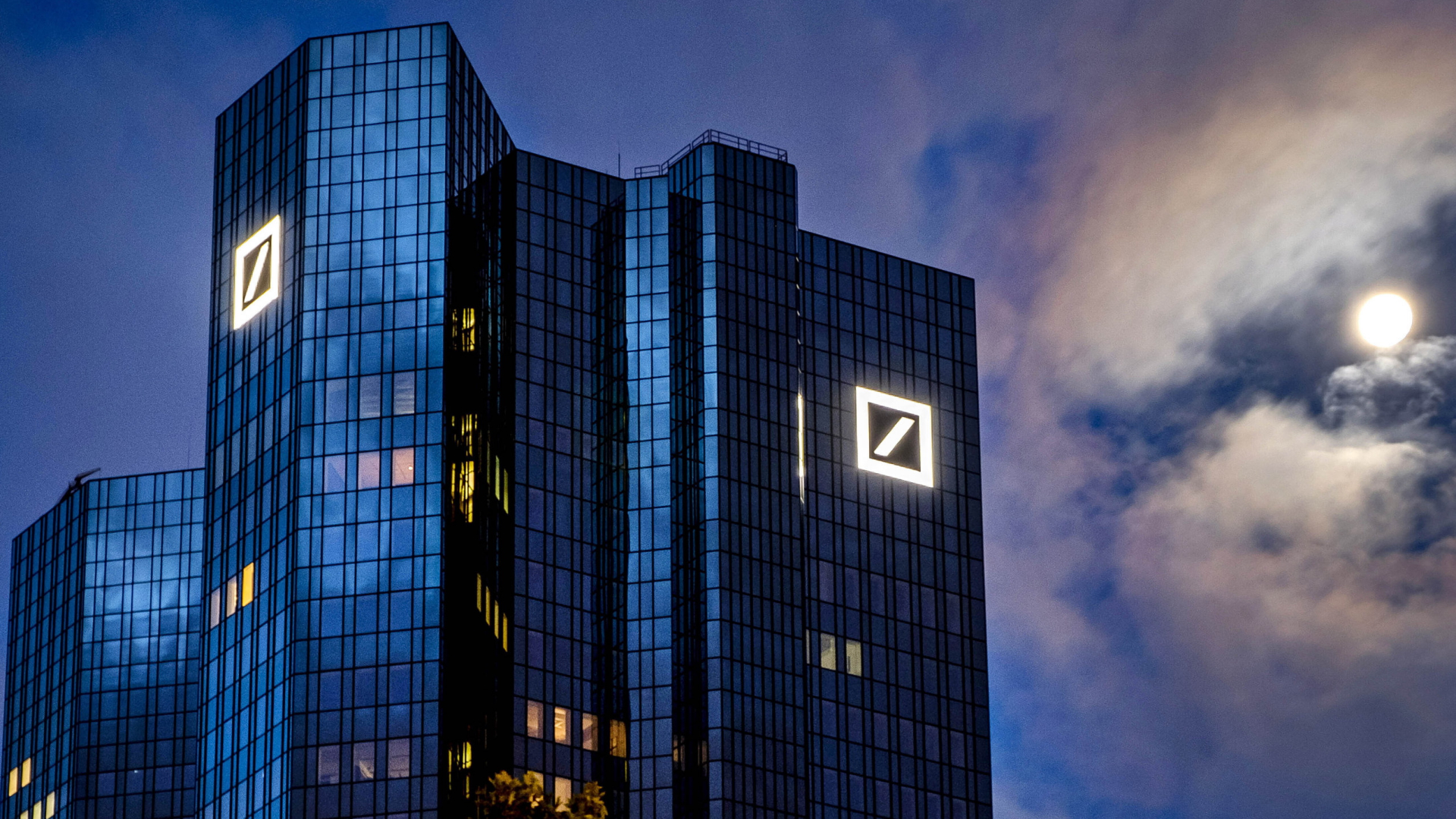 Zentrale der Deutsche Bank in Frankfurt | AP