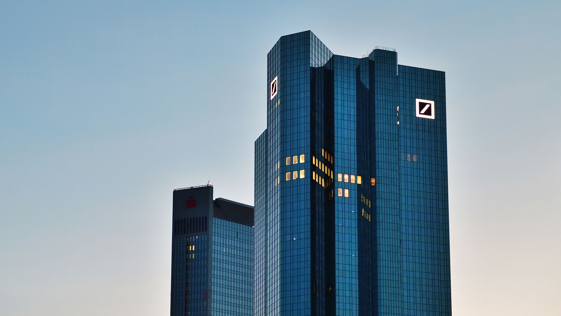Deutsche Bank Hauptsitz in Frankfurt am Main. | picture alliance / Daniel Kubirs