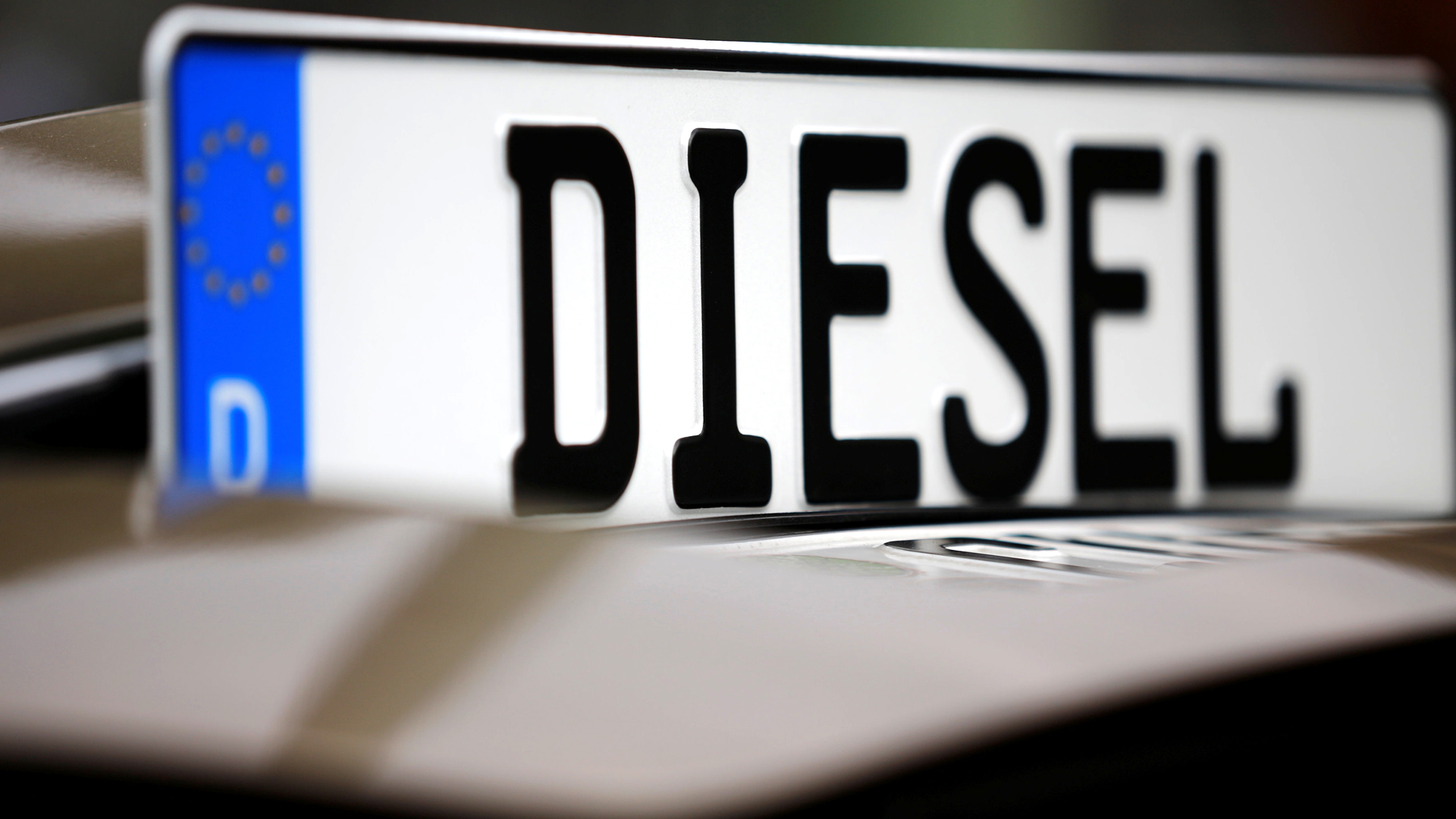 Kennzeichen mit der Aufschrift Diesel | REUTERS