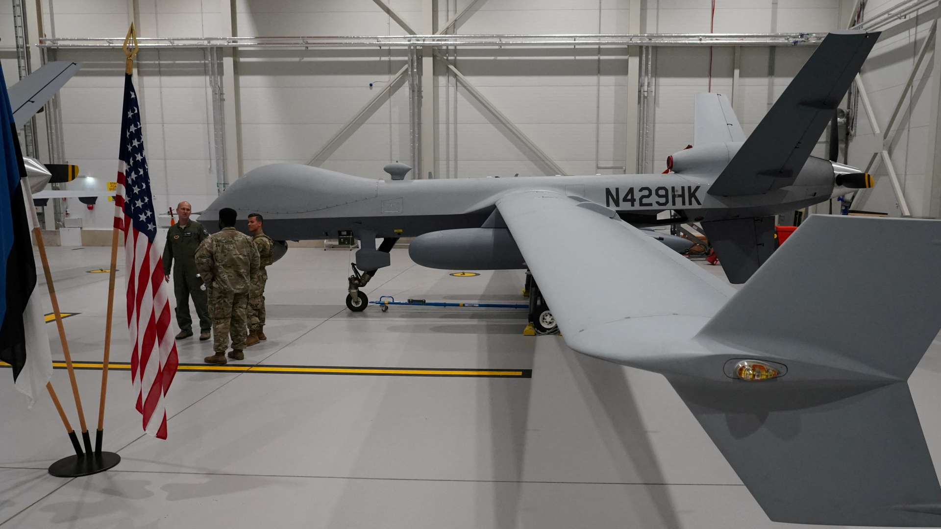 Eine Drohne vom Typ MQ-9 der US-Luftwaffe in einem Hangar auf der Amari Air Base in Estland (Archivbild 2020) | REUTERS