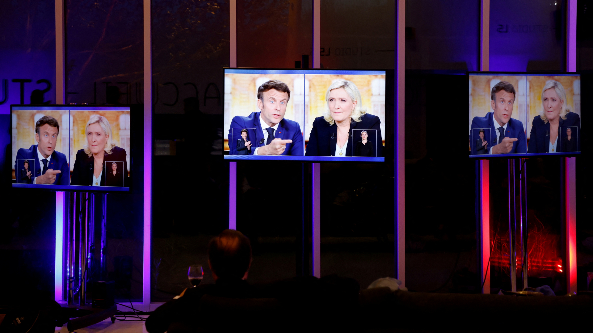 Duel TV: Serangan Macron, Le Pen bertahan