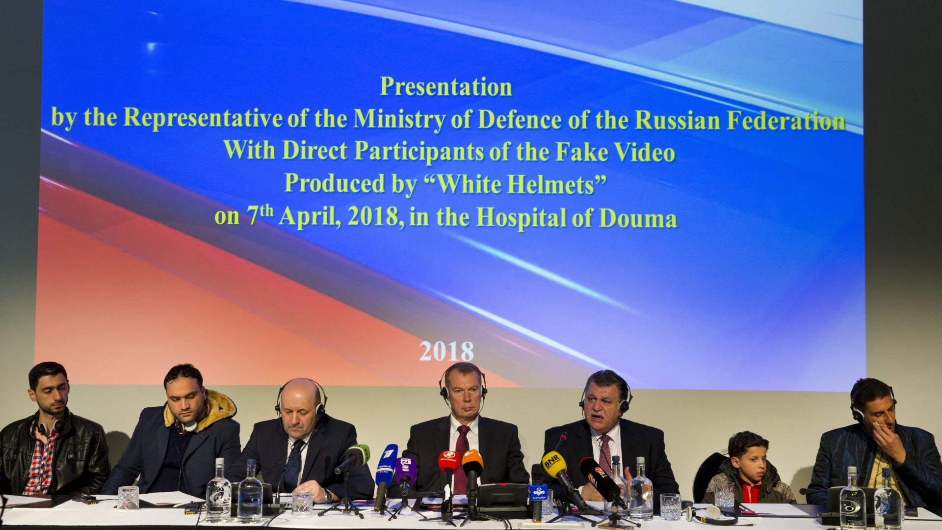 Russische Pressekonferenz mit Syrern in Den Hagg | dpa