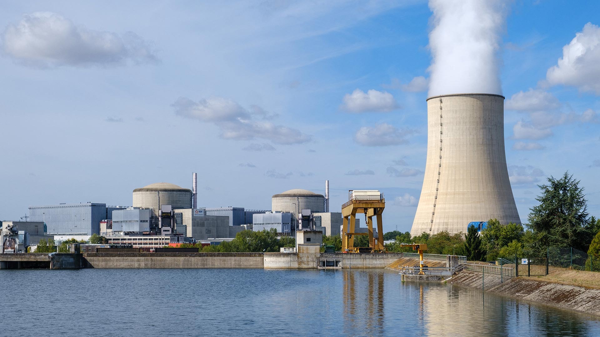 EDF Atomkraftwerk Golfech | picture alliance / abaca