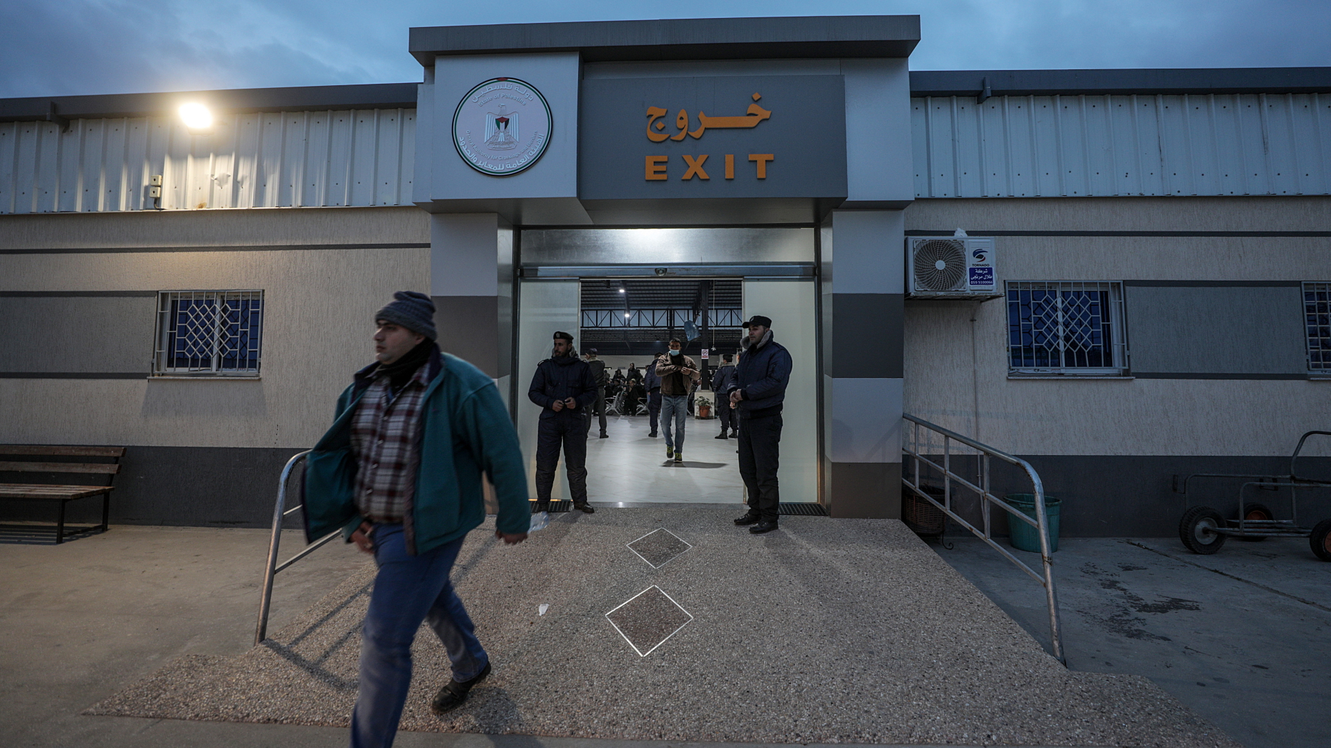 Palästinensische Arbeiter am Erez-Grenzübergang zwischen Israel und dem Gazastreifen | EPA