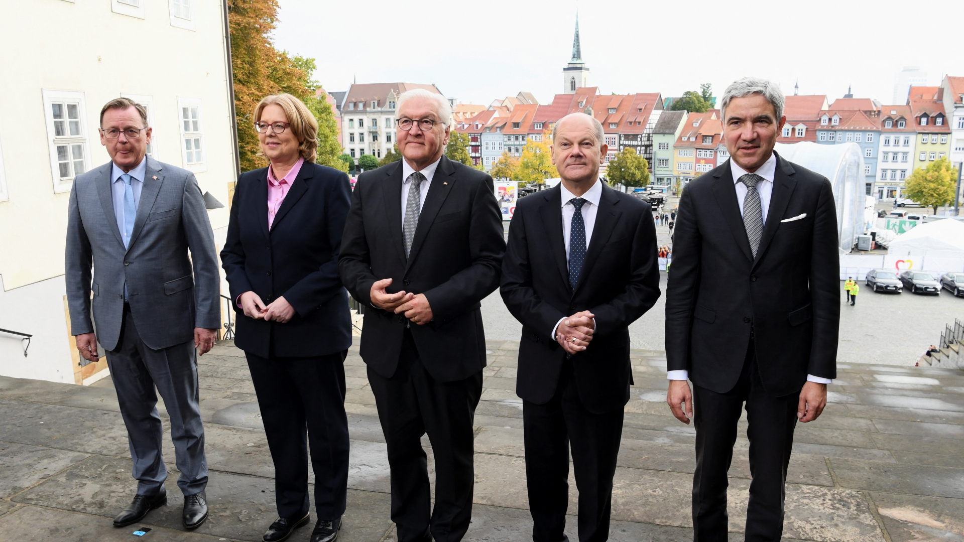 Bodo Ramelow, Bärbel Bas, Frank-Walter Steinmeier, Olaf Scholz and Stephan Harbarth vor dem Erfurter Dom