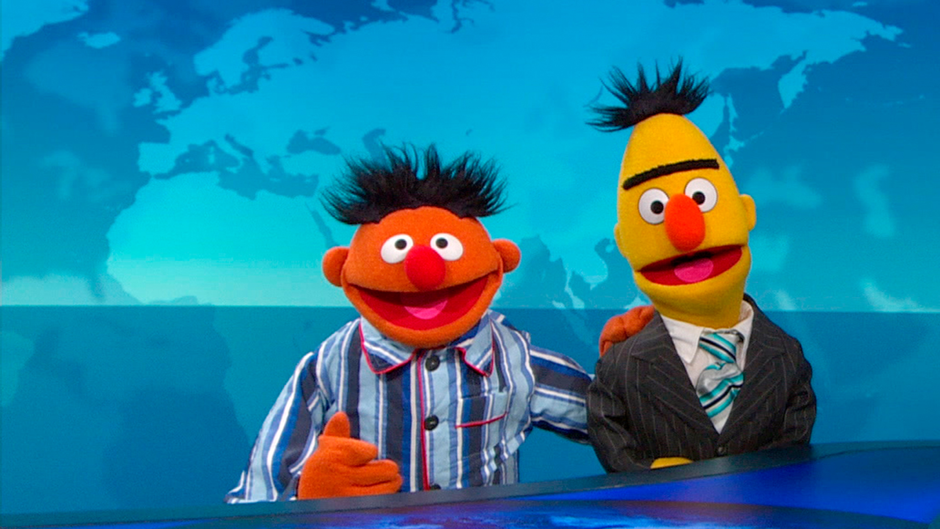 Ernie und Bert zu Gast bei den tagesthemen. | obs