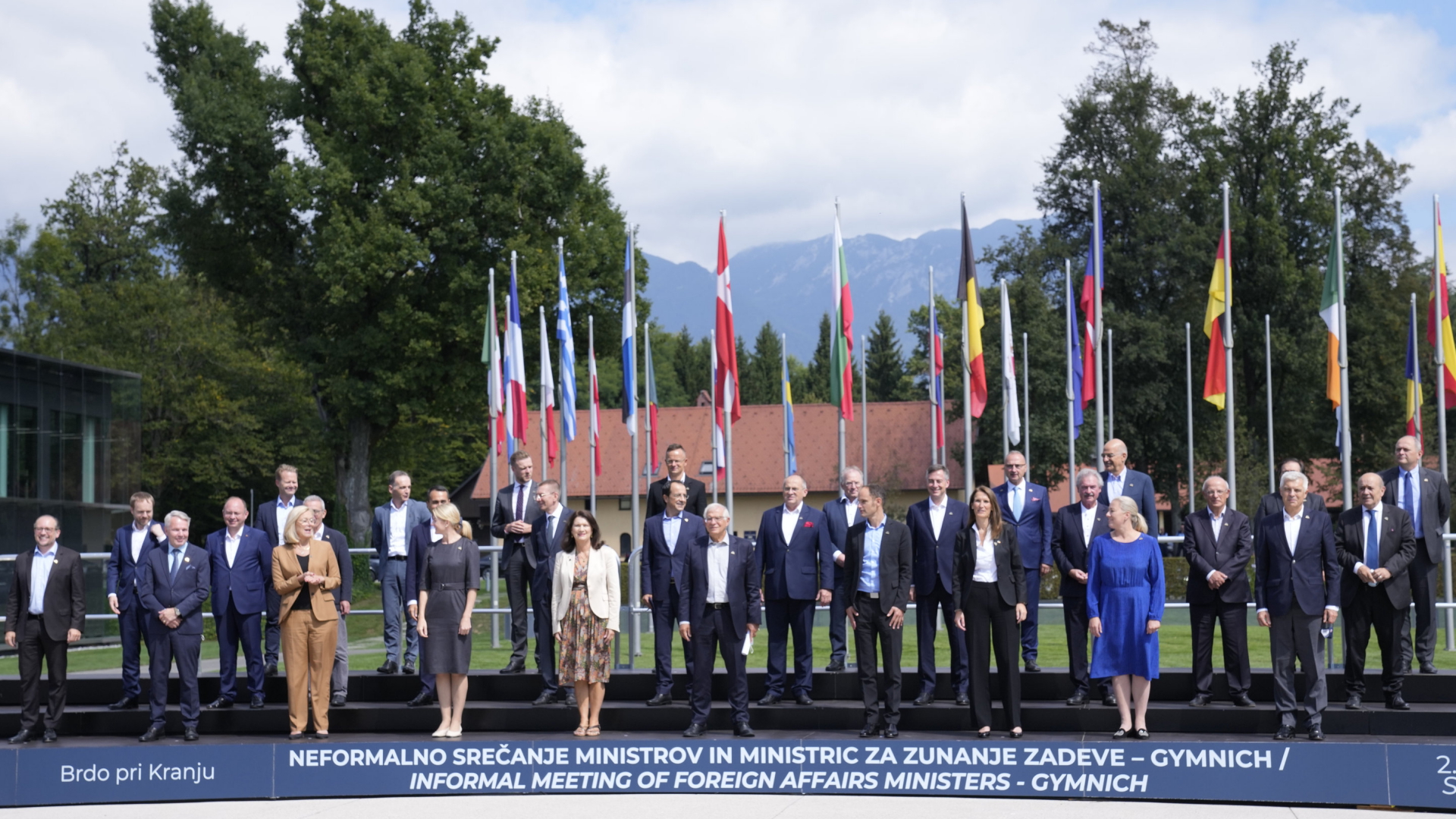 "Familienfoto" der EU-Außenminister bei ihrem Treffen in Slowenien | AP