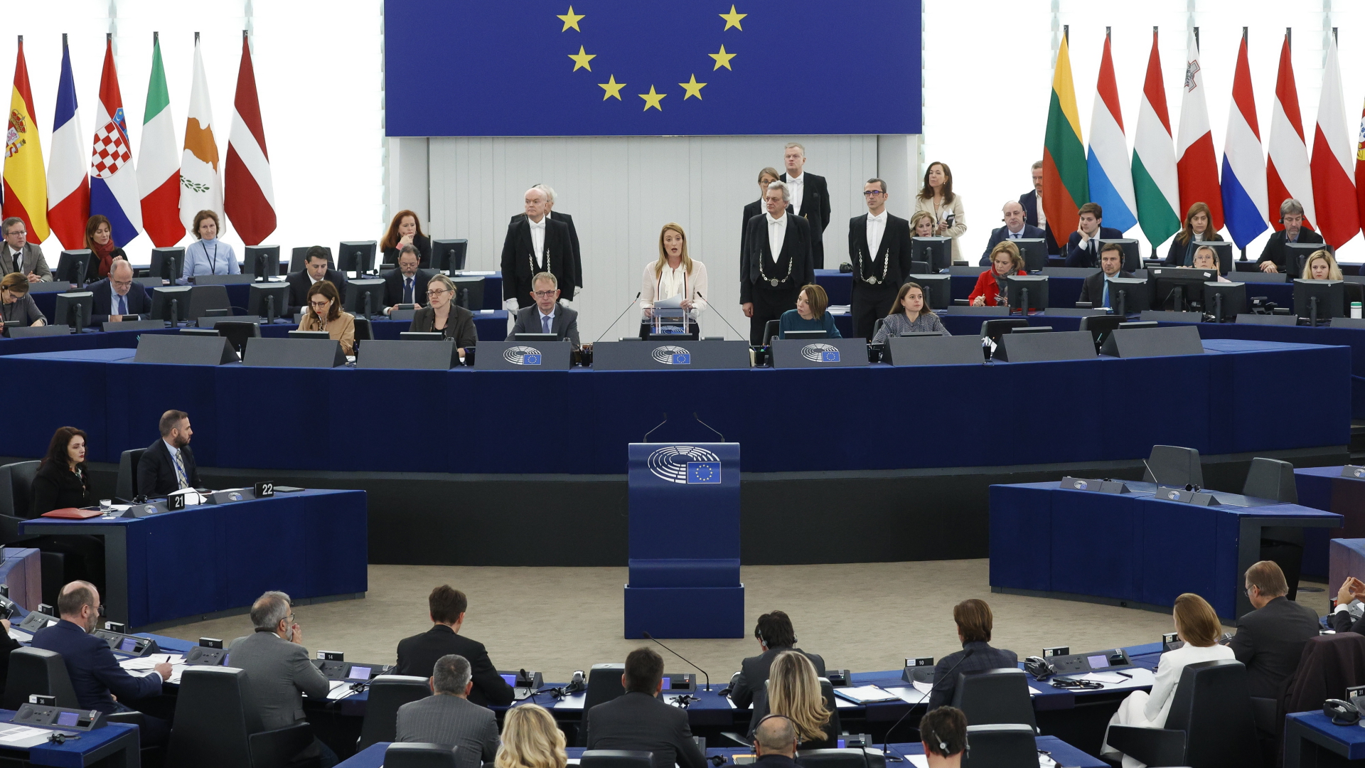 Parlamentspräsidentin Roberta Metsola spricht bei einer Sitzung des EU-Parlaments. | EPA