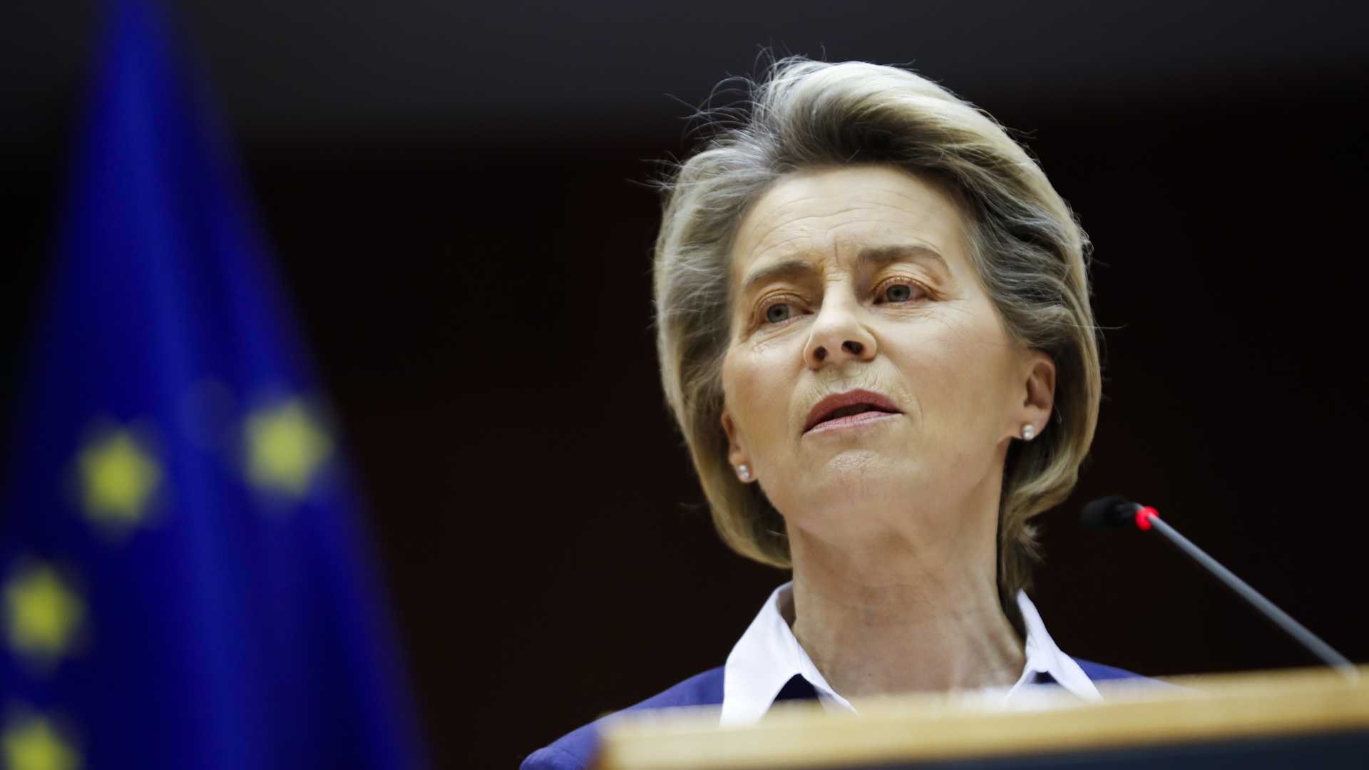 EU-Kommissionspräsidentin von der Leyen bei einer Pressekonferenz. | dpa