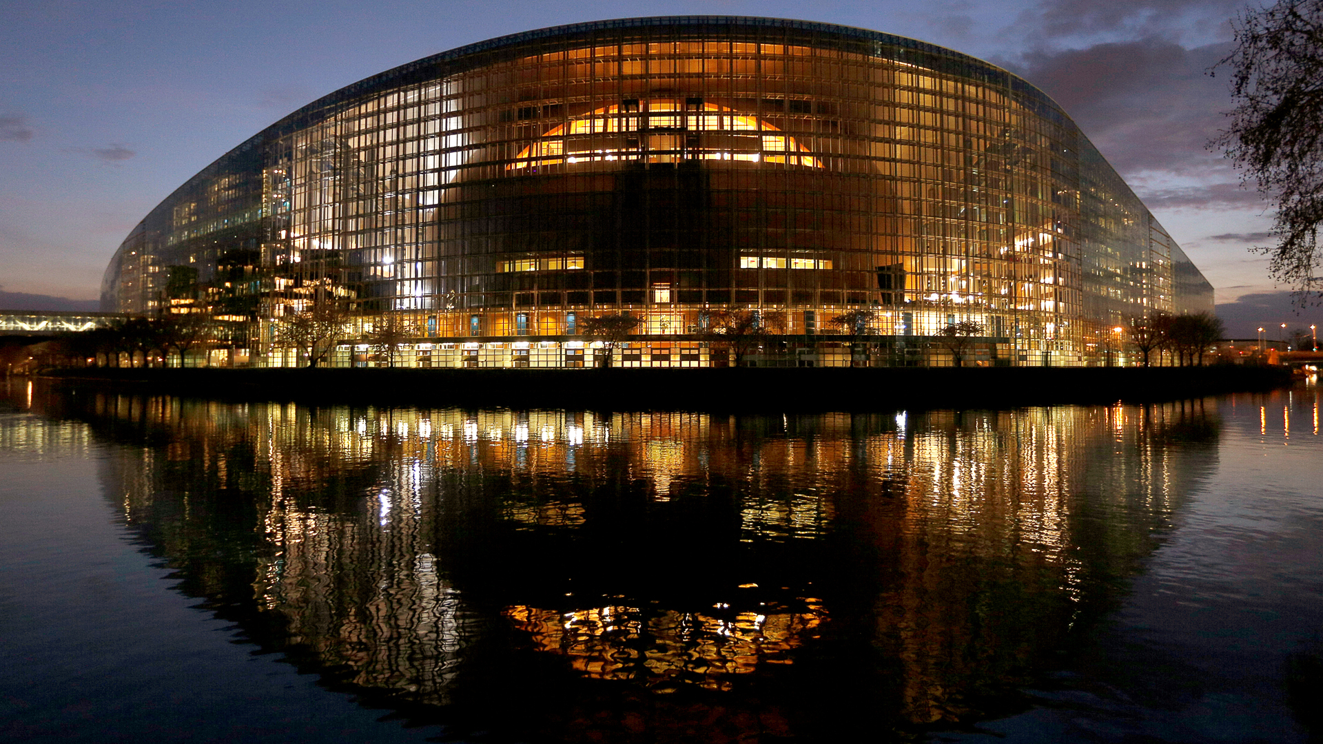 Außenansicht des Europaparlaments in Straßburg | REUTERS