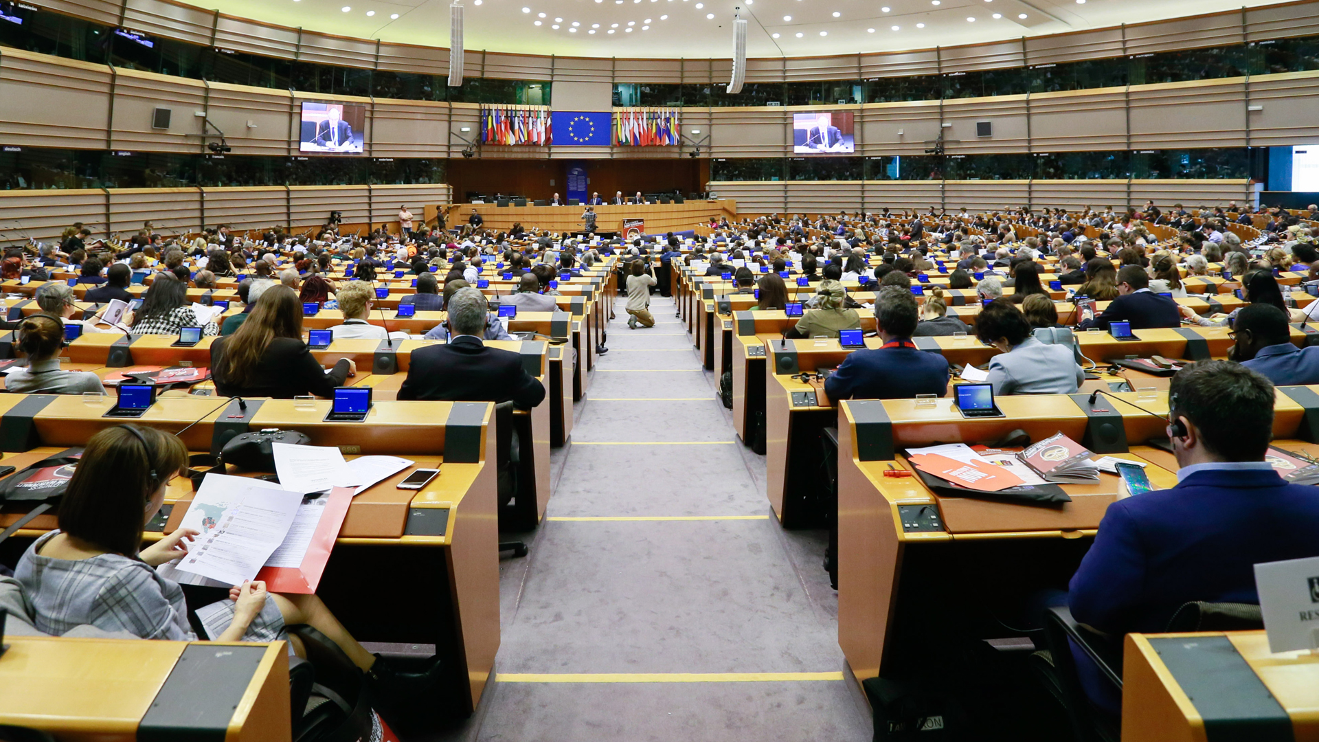 Plenarsaal des Europaparlaments in Brüssel | STEPHANIE LECOCQ/EPA-EFE/REX