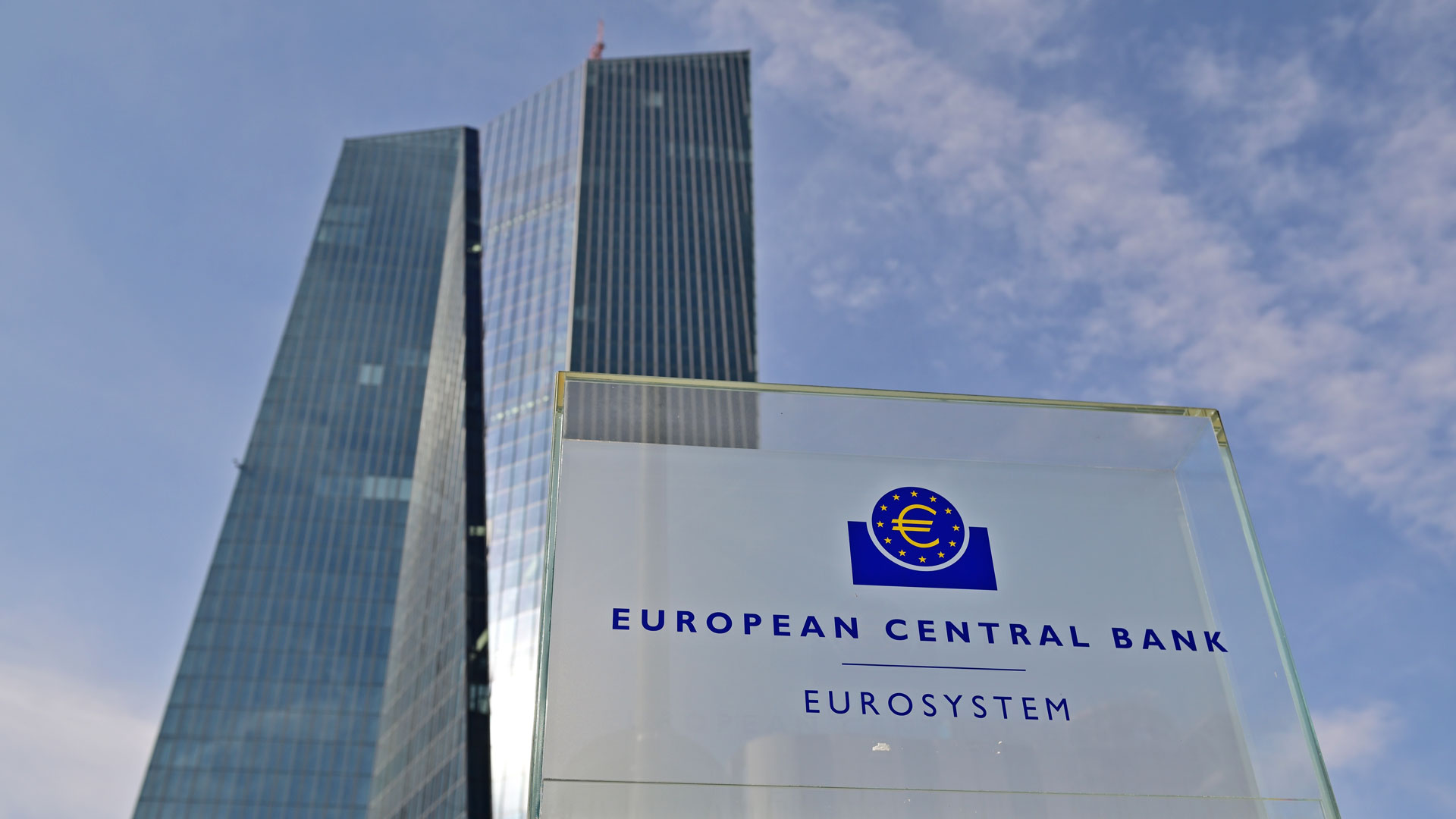 Die Europäische Zentralbank (EZB) | picture alliance / Daniel Kubirs