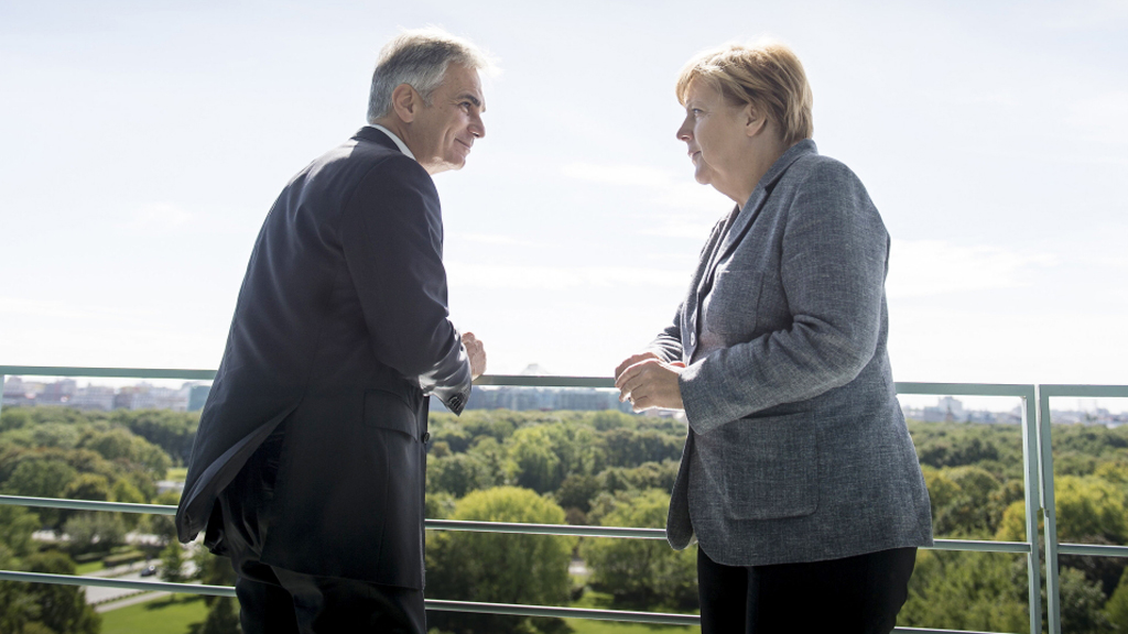 Werner Faymann und Angela Merkel im Berliner Kanzleramt | null