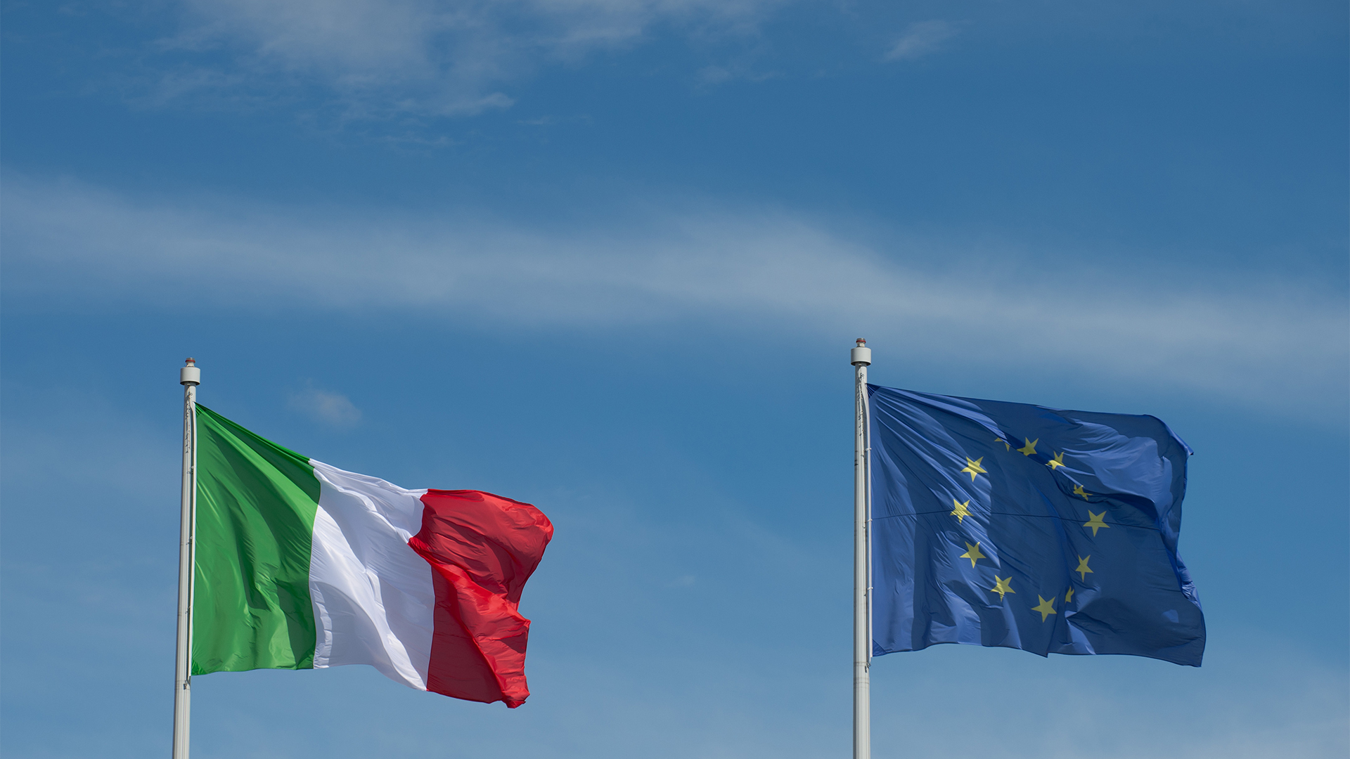 Flaggen EU  und Italien