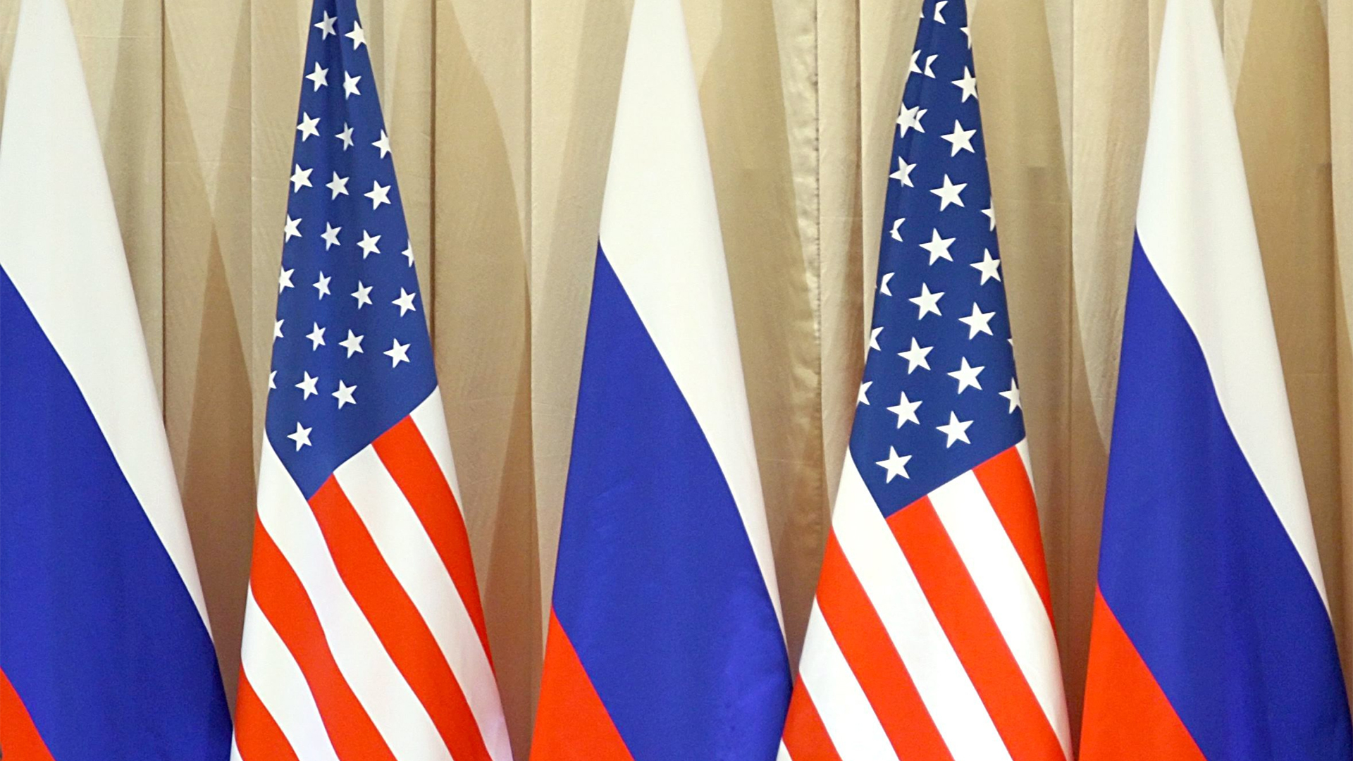 Flagge der USA und Russland