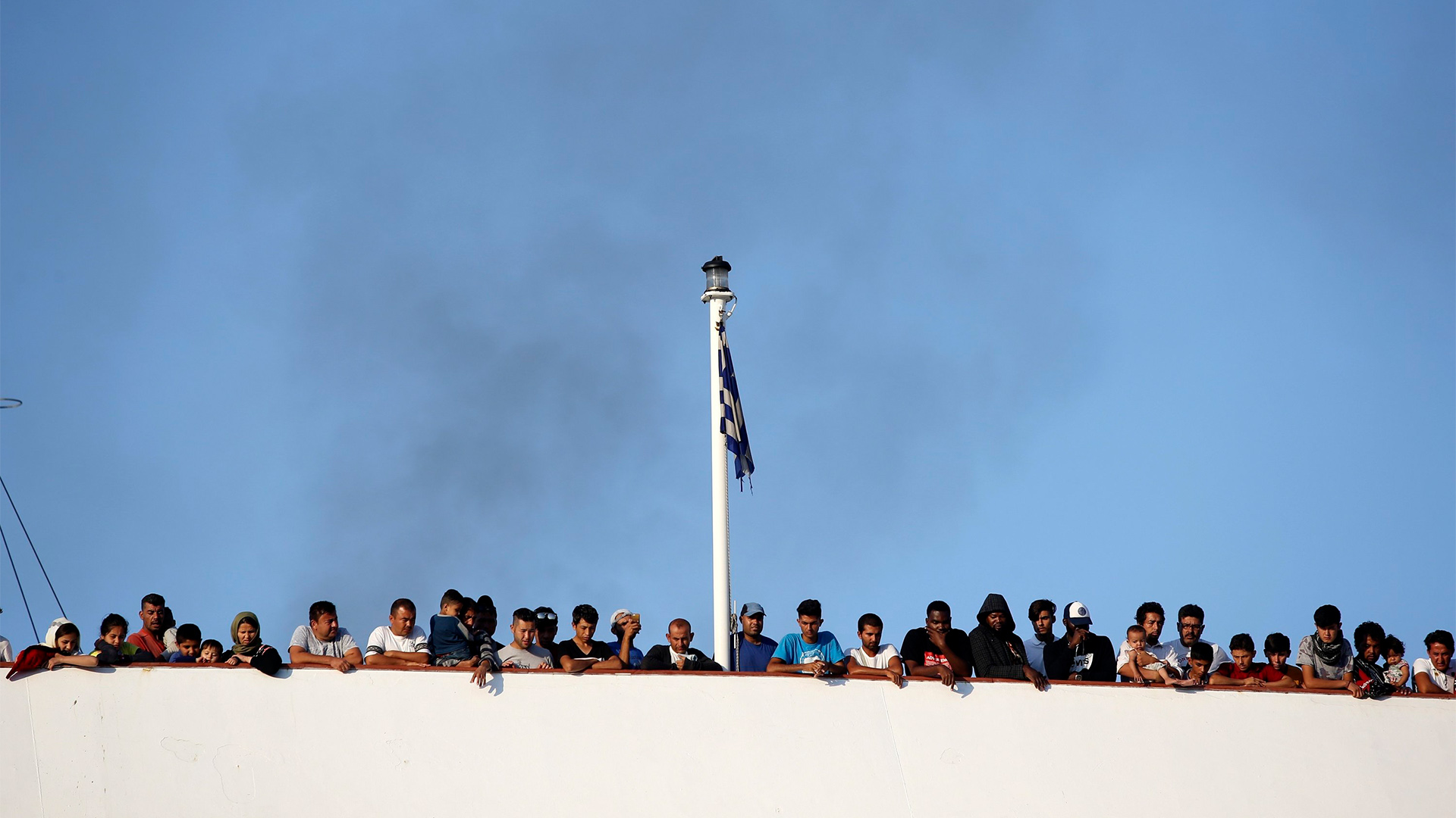 Flüchtlinge auf einem Schiff | AP