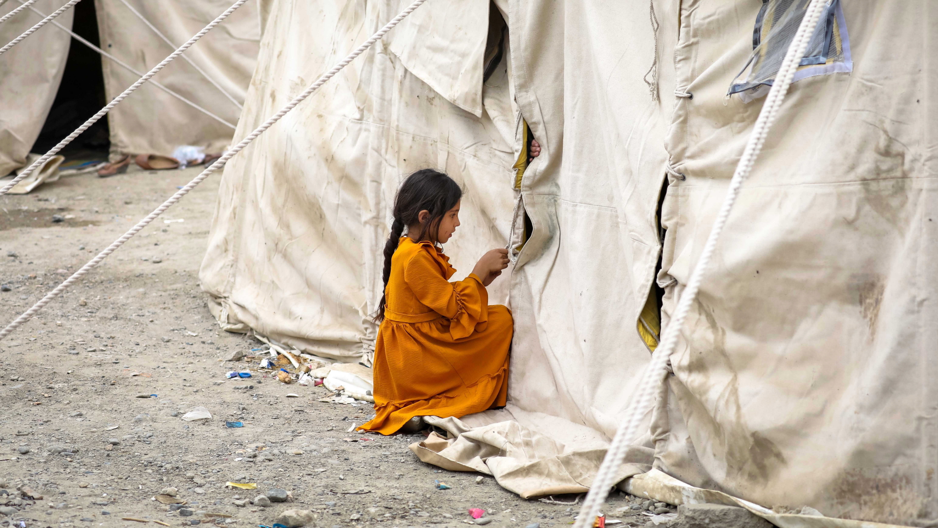 In den vergangenen Tagen und Wochen sind bereits viele Binnenflüchtlinge nach Kabul gekommen. | EPA