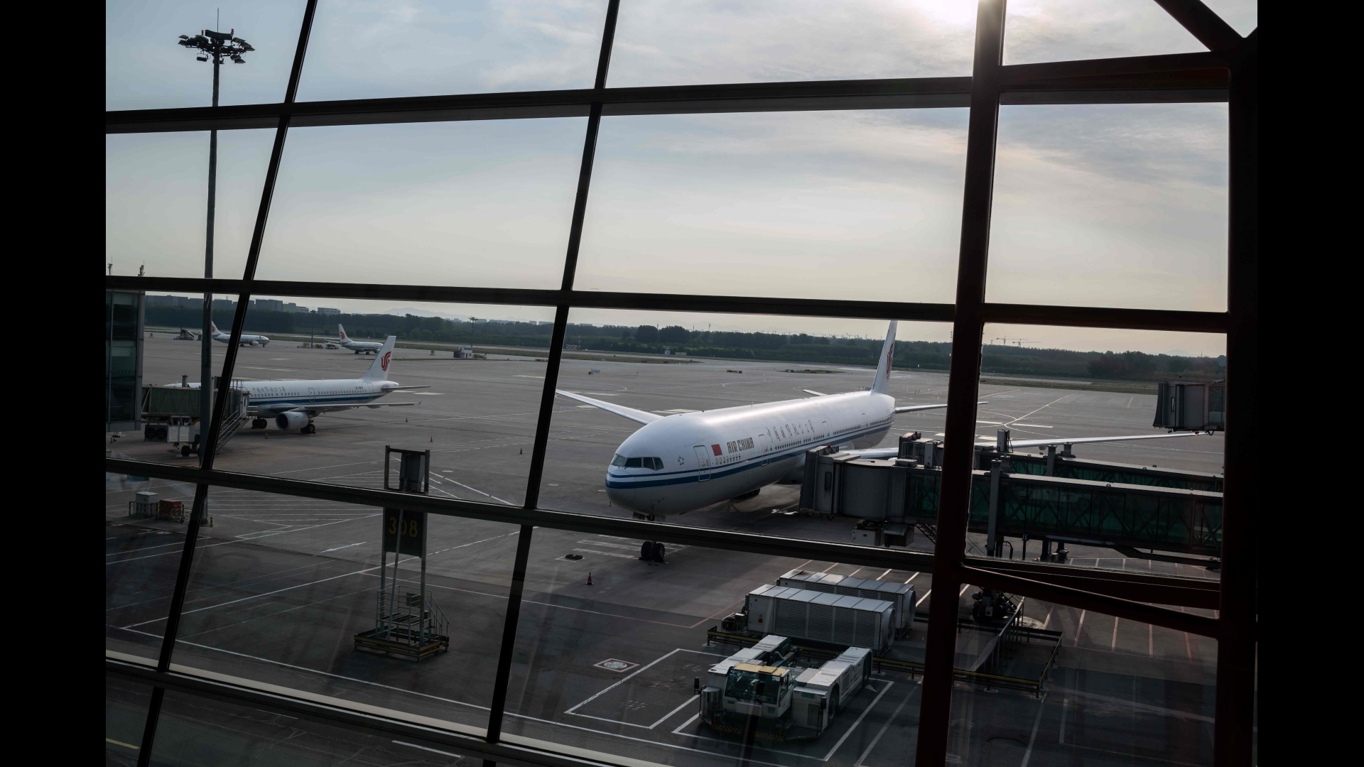 Ein Flugzeug am Flughafen Peking | AFP