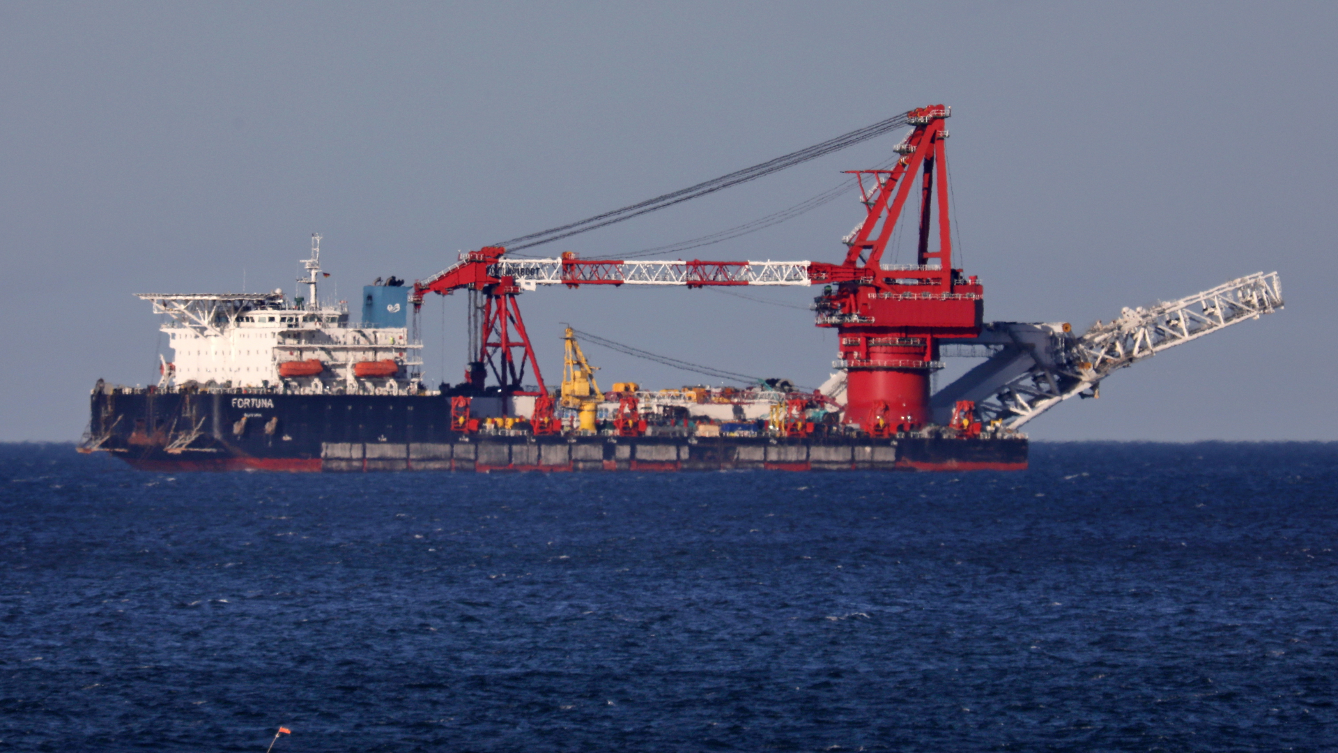 Das russische Verlegeschiff "Fortuna" in der Ostsee.