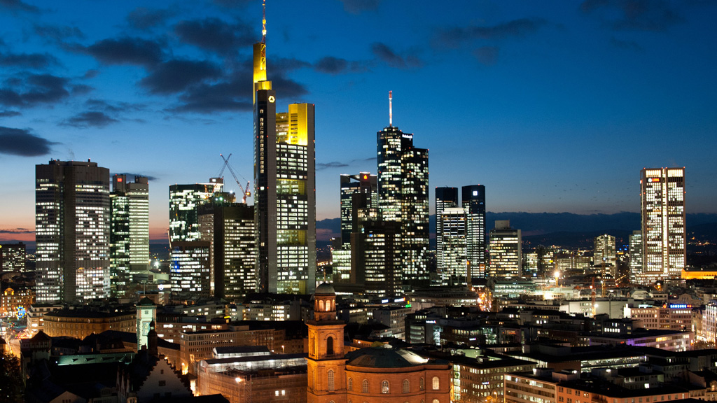Skyline des Bankenviertels in Frankfurt | null