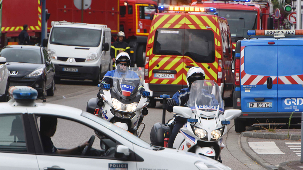 Polizeieinsatz in Saint-Etienne-du-Rouvray | null