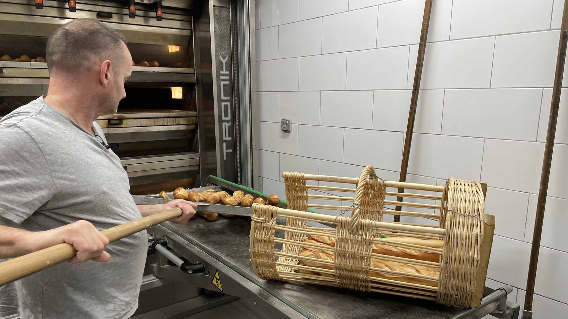 Bäcker Jean-Yves Bouillers in seiner Backstube in Paris (Frankreich) | F. Hofmann, ARD Paris