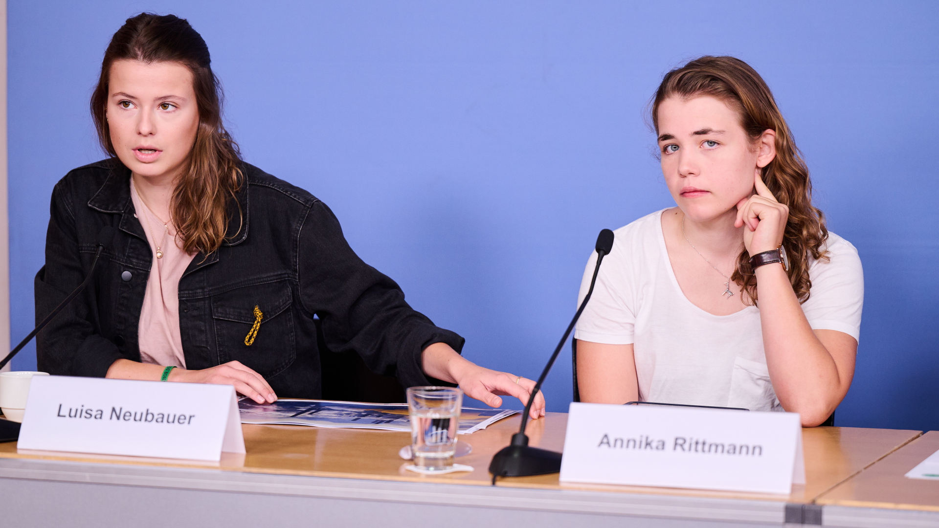 Luisa Neubauer und Annika Rittmann
