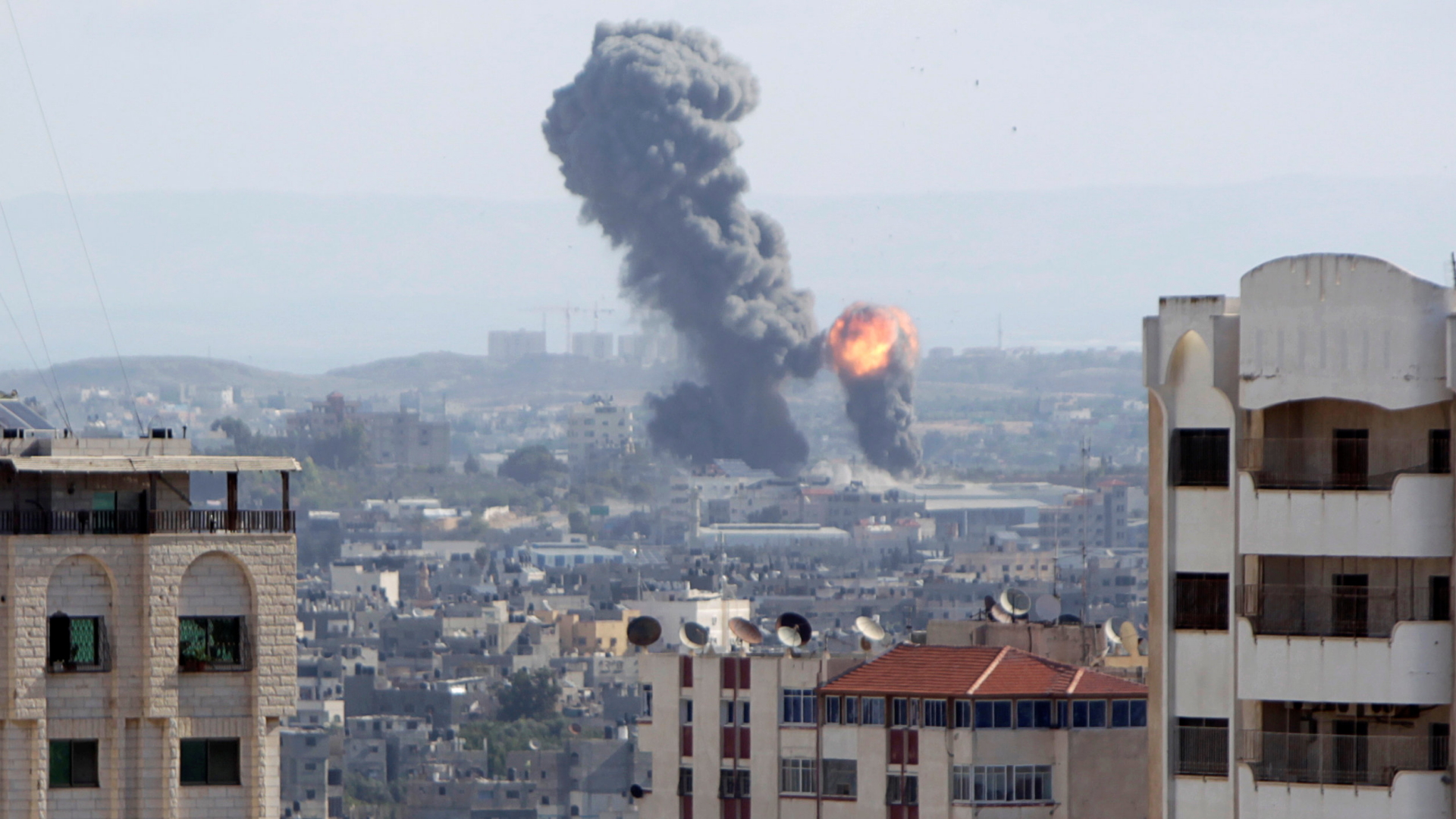 Explosion im Gazastreifen. | Bildquelle: REUTERS