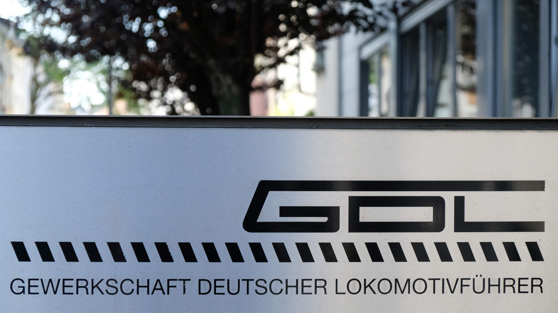 Schild vor dem GDL-Büro in Frankfurt/Main | AFP