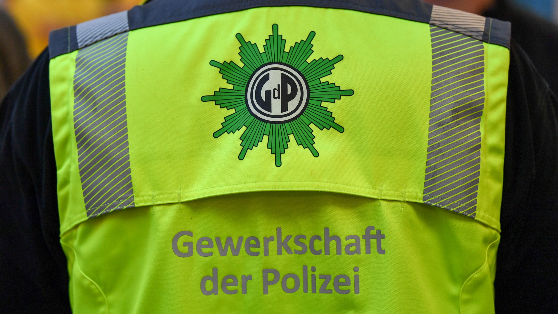 GdP-Logo auf Warnweste