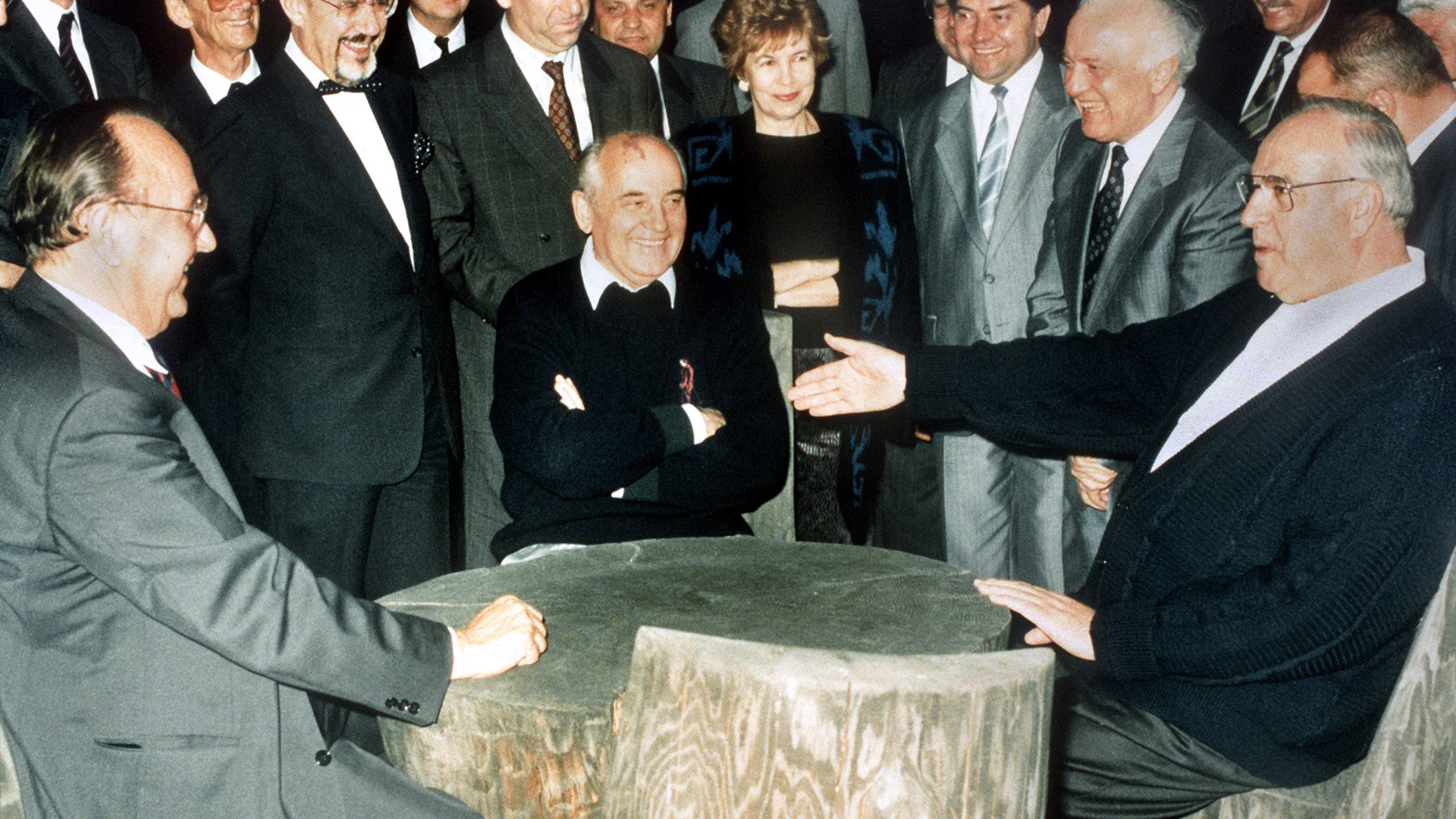 Genscher, Gorbatschow und Kohl | picture alliance / dpa
