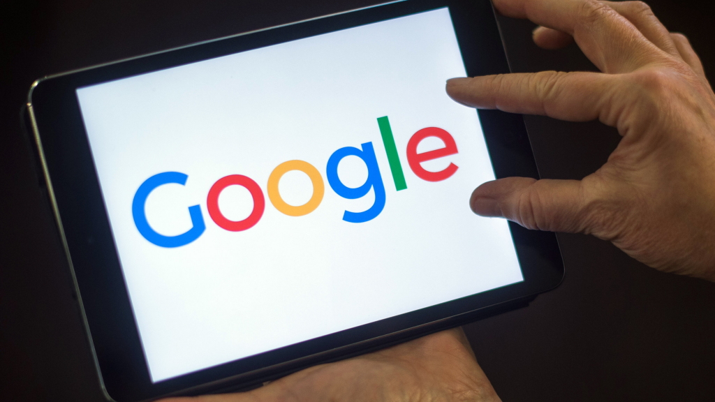 Google Logo auf Tablet
